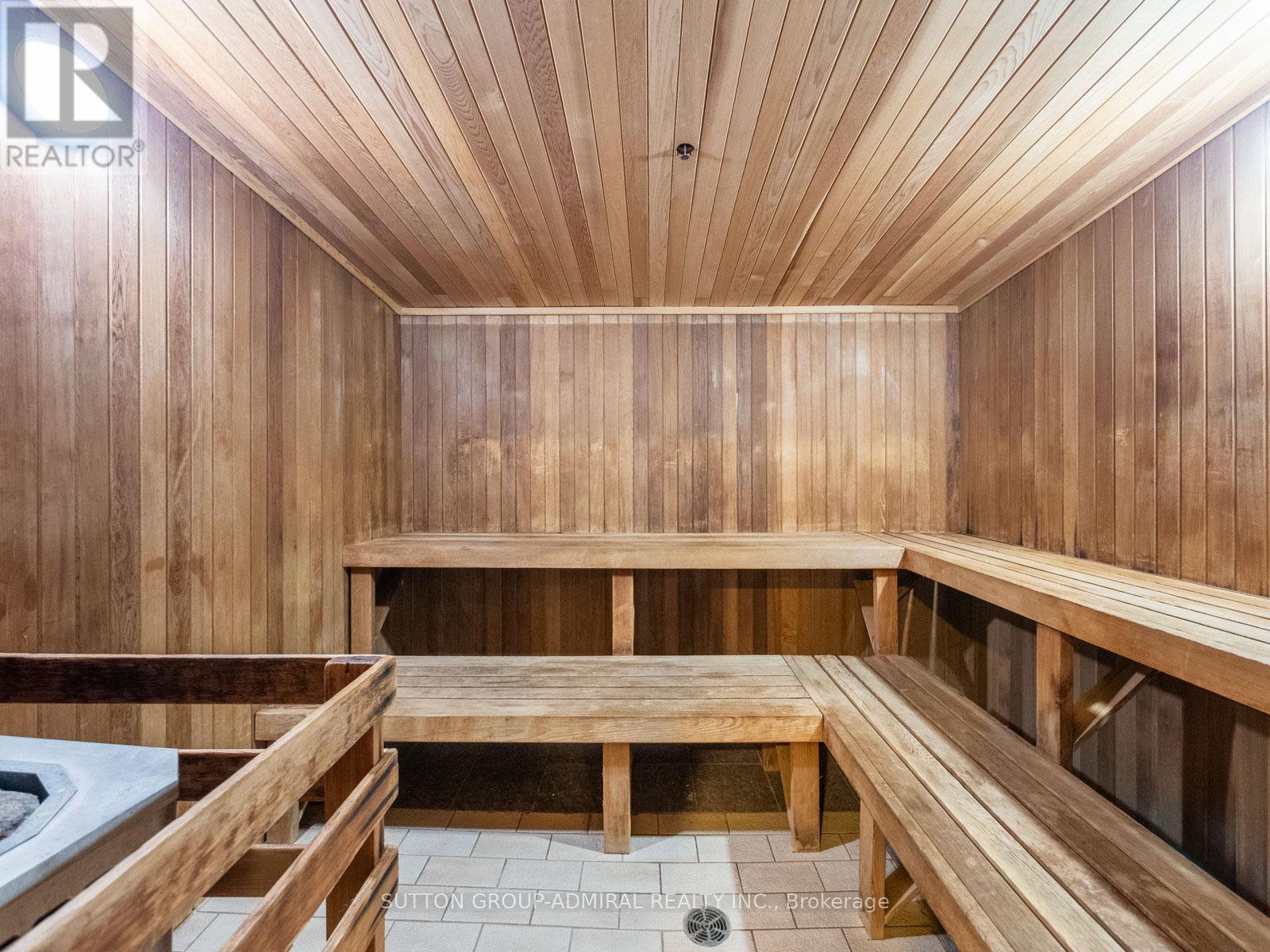 2304 - 2121 Lake Shore Boulevard W, Toronto, Ontario  M8V 4E9 - Photo 36 - W13018388