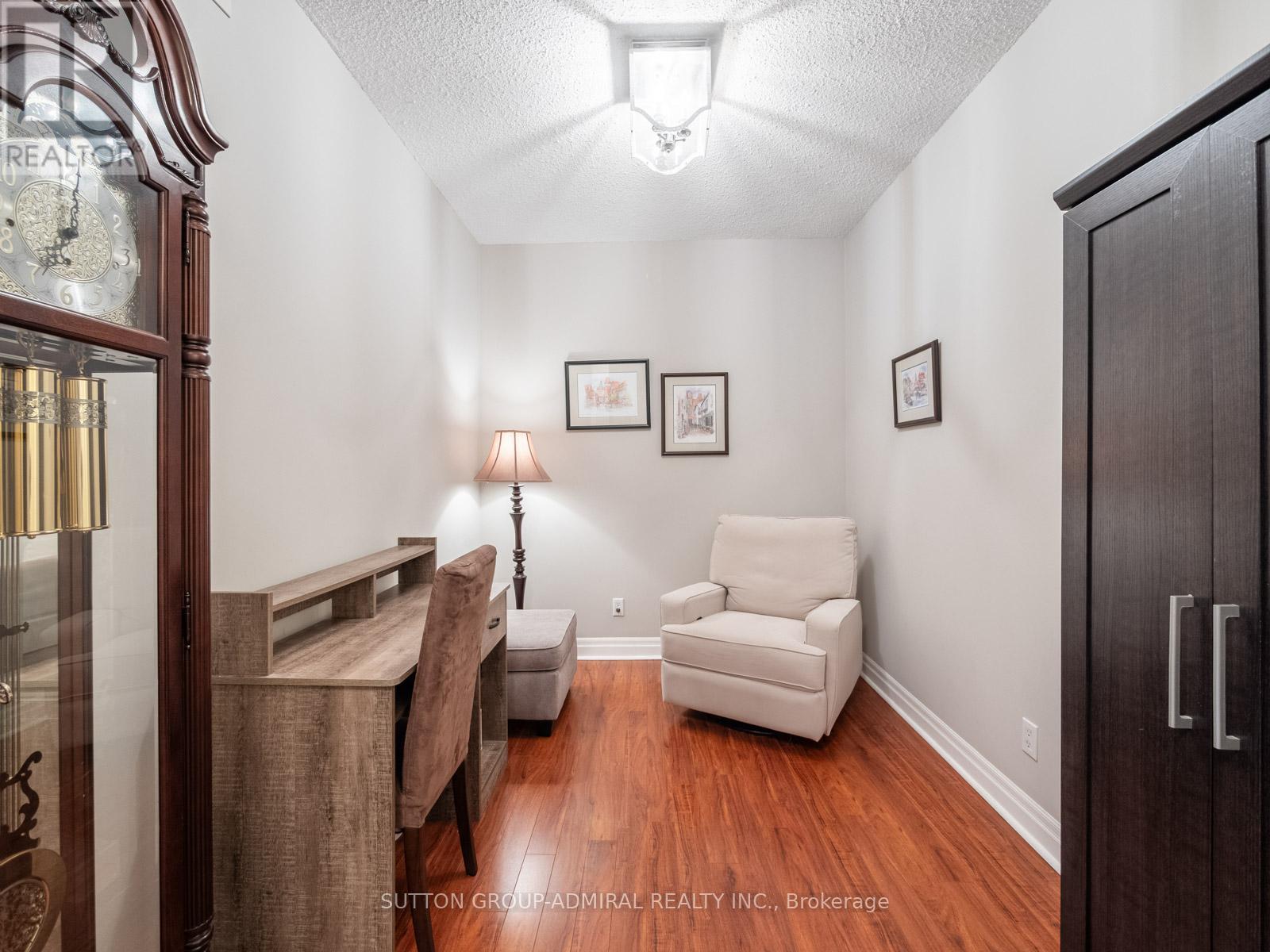 2304 - 2121 Lake Shore Boulevard W, Toronto, Ontario  M8V 4E9 - Photo 3 - W13018388