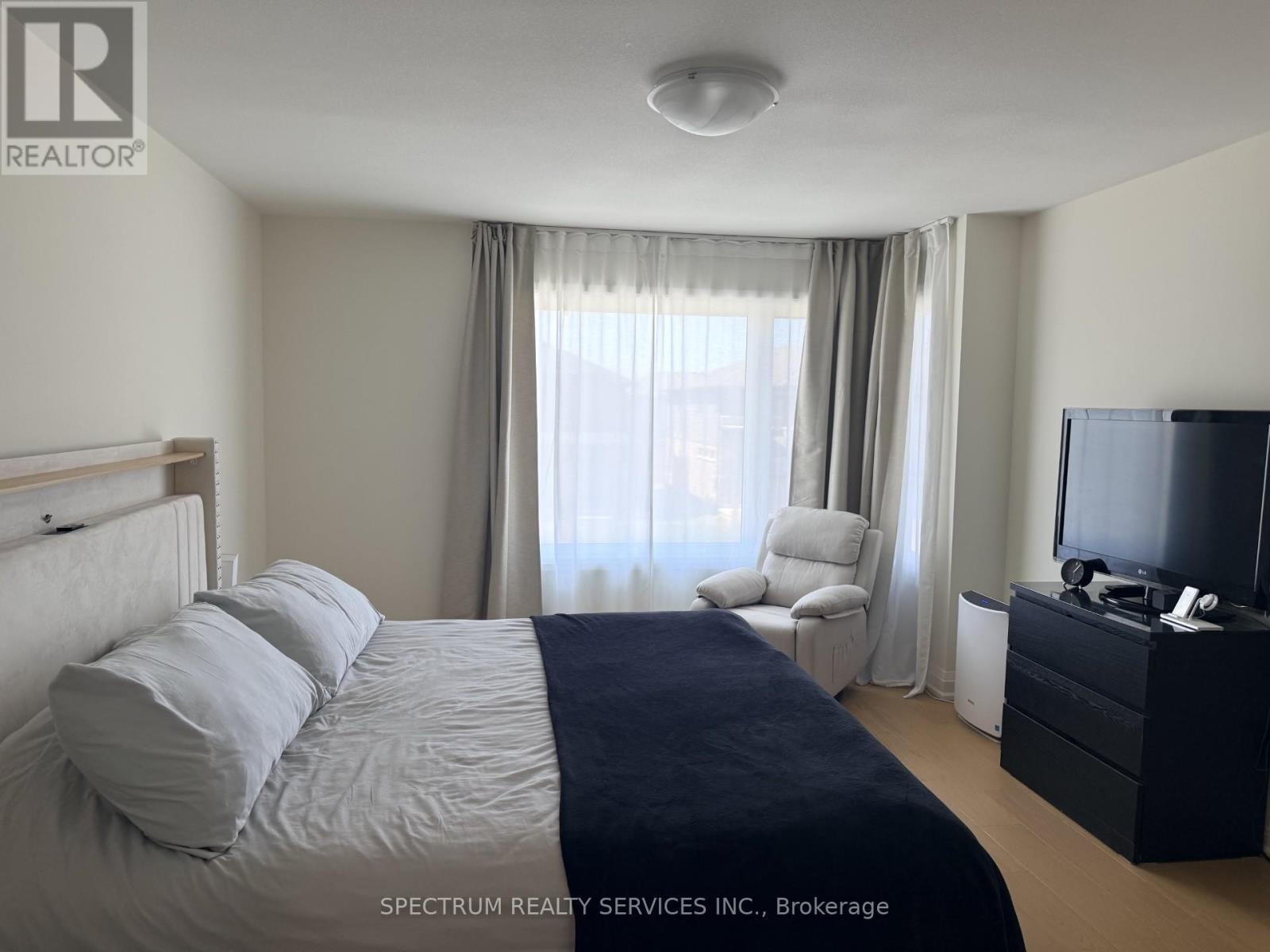 7436 Matteo Drive, Niagara Falls, Ontario  L2H 3T3 - Photo 17 - X13014534