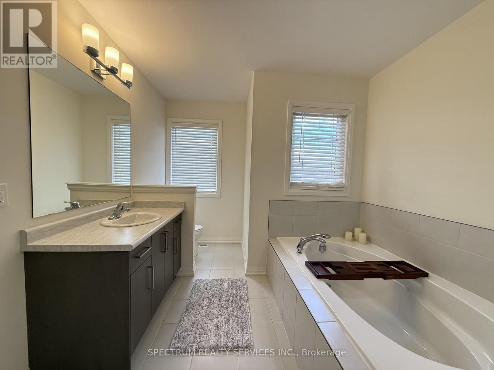 7436 Matteo Drive, Niagara Falls, Ontario  L2H 3T3 - Photo 21 - X13014534