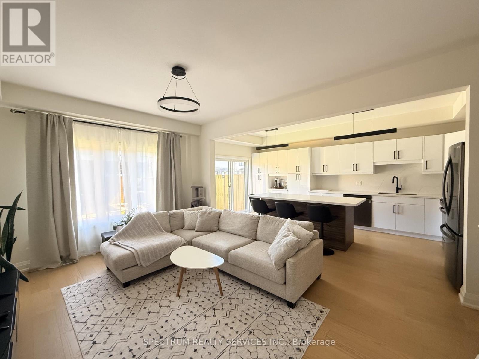 7436 Matteo Drive, Niagara Falls, Ontario  L2H 3T3 - Photo 6 - X13014534