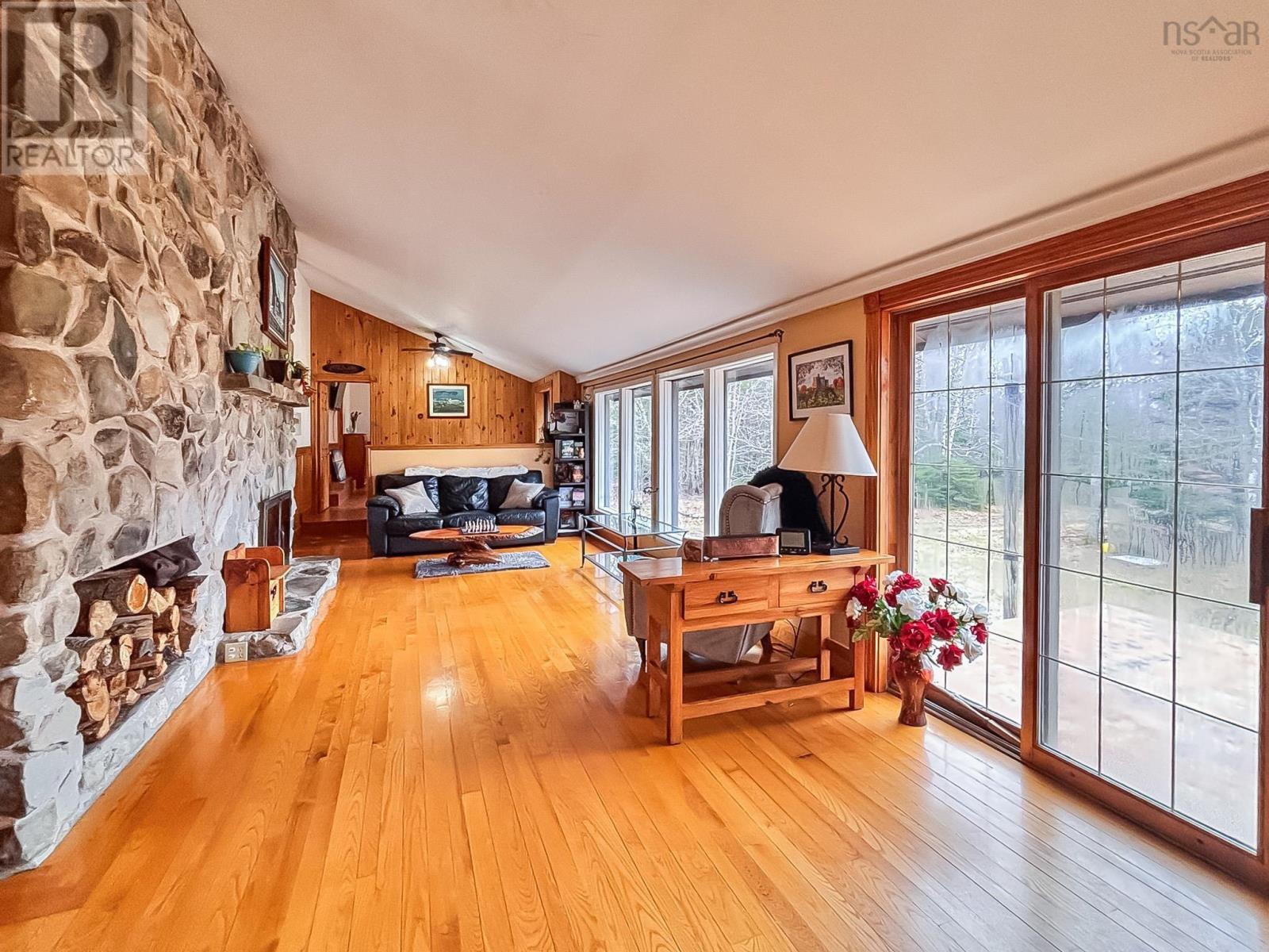 9169 Highway 331, Voglers Cove, Nova Scotia  B0J 2H0 - Photo 14 - 202607932