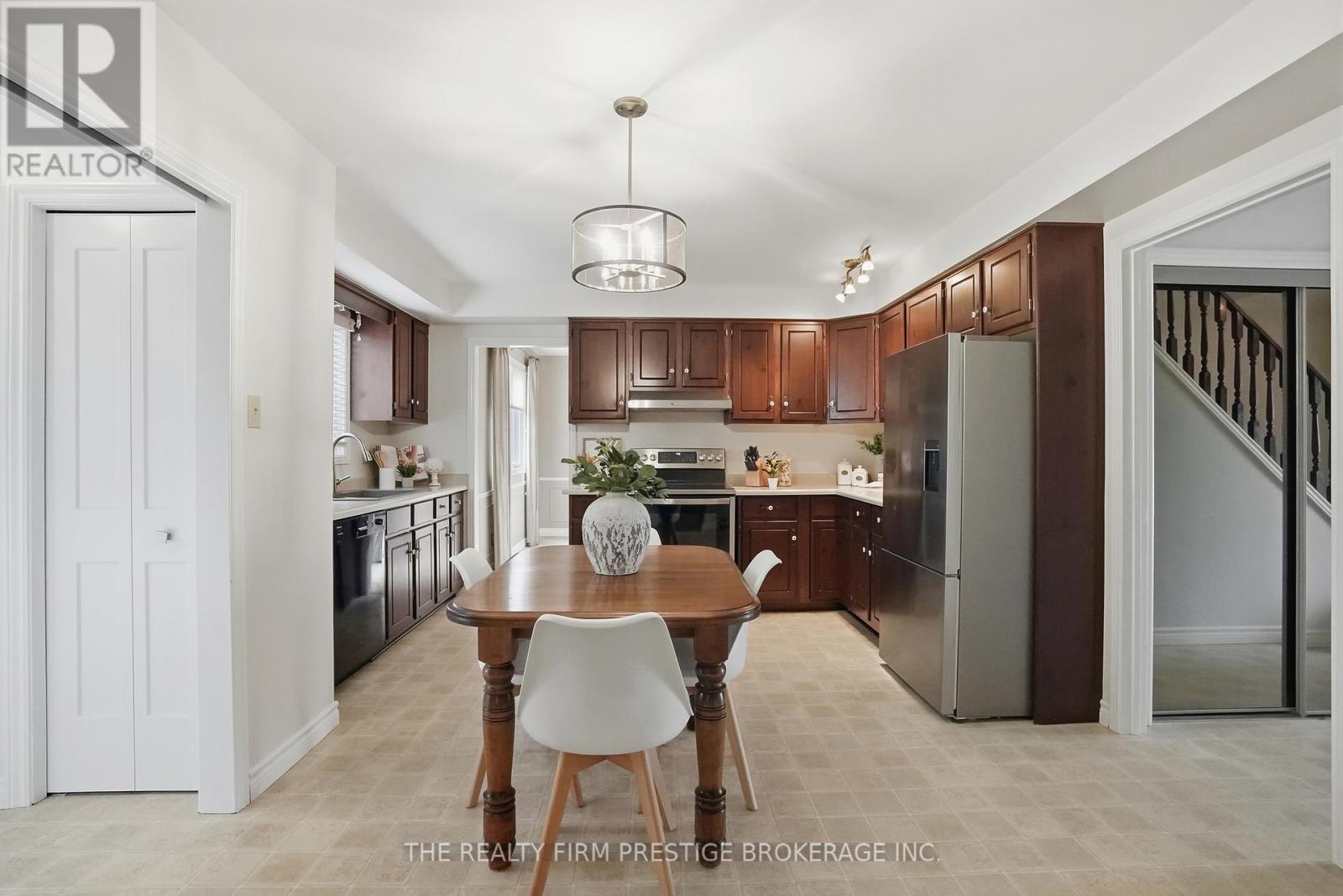 1050 Mahogany Crescent, London North, Ontario  N6H 4V9 - Photo 13 - X13018496