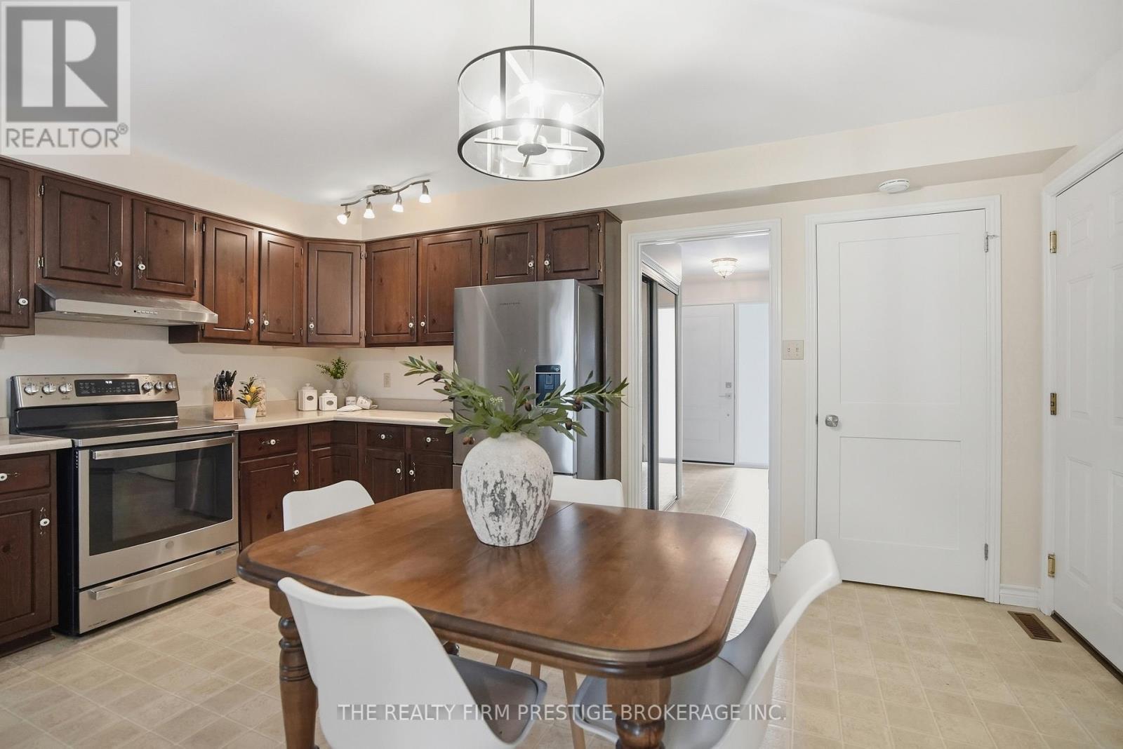 1050 Mahogany Crescent, London North, Ontario  N6H 4V9 - Photo 19 - X13018496