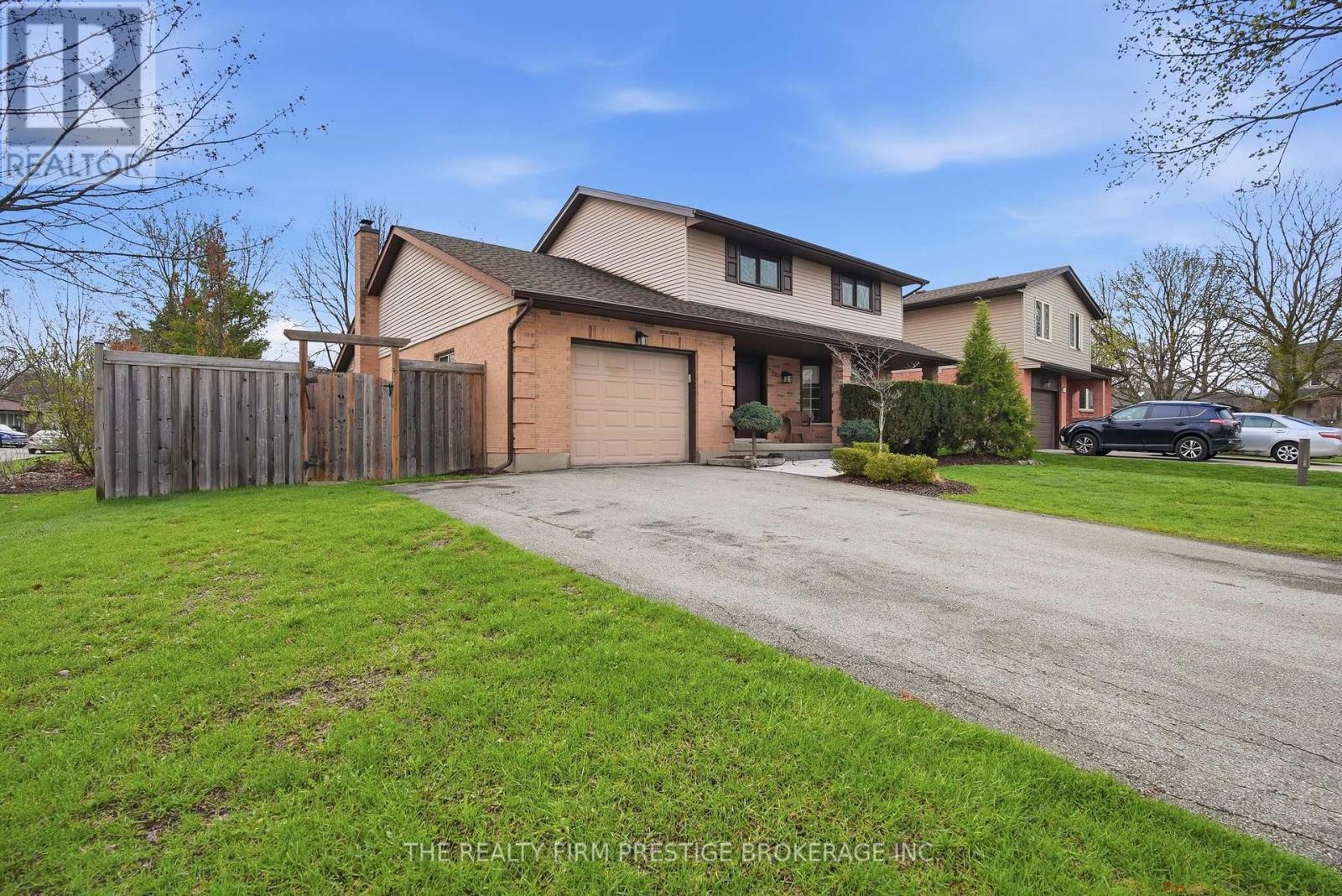 1050 Mahogany Crescent, London North, Ontario  N6H 4V9 - Photo 2 - X13018496