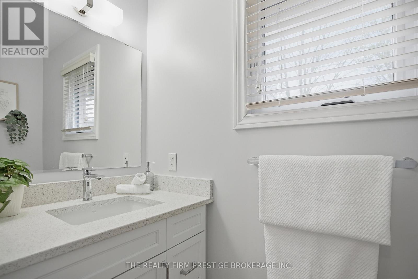 1050 Mahogany Crescent, London North, Ontario  N6H 4V9 - Photo 25 - X13018496