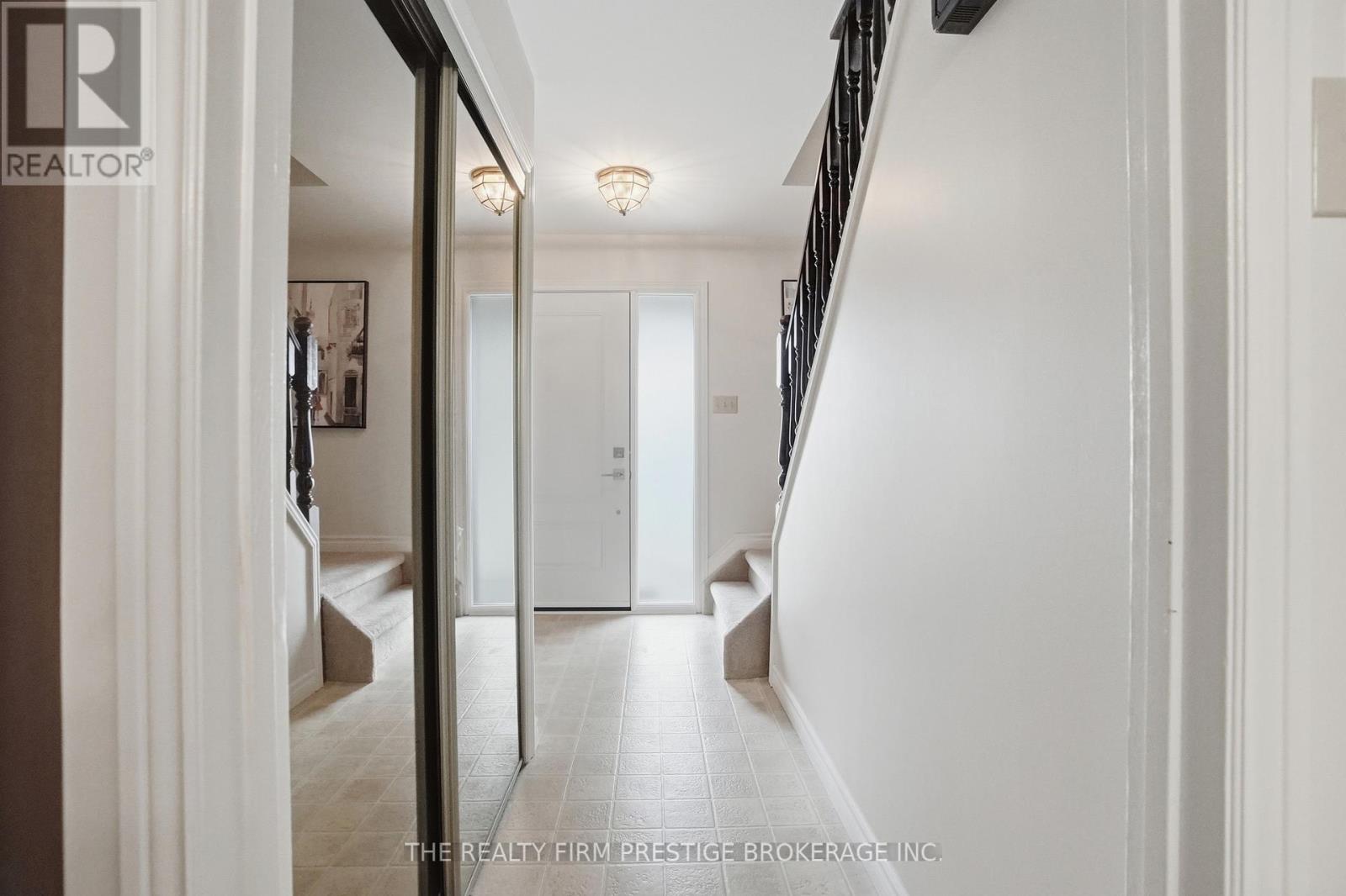 1050 Mahogany Crescent, London North, Ontario  N6H 4V9 - Photo 5 - X13018496