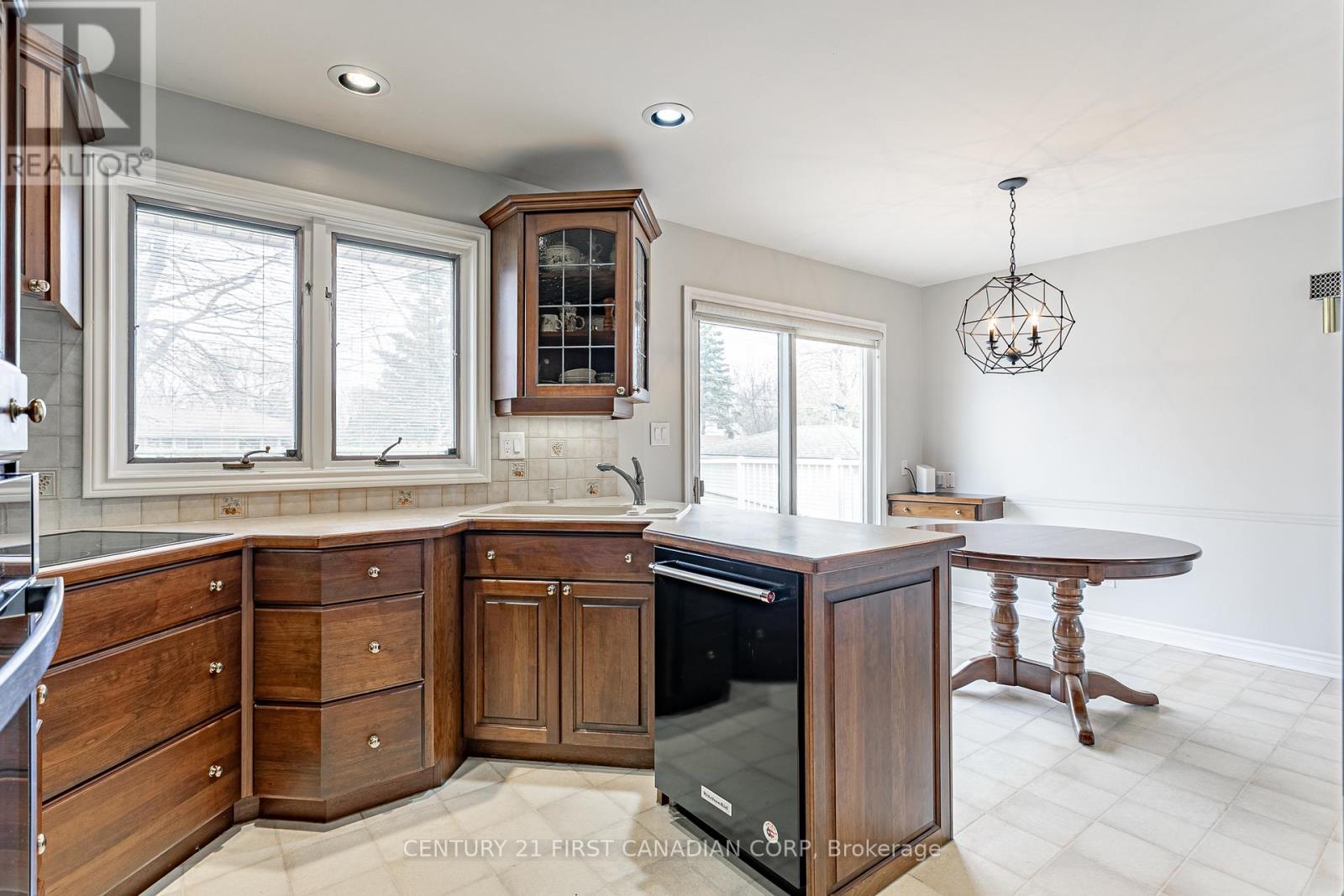 256 Southcrest Drive, London South, Ontario  N6J 1N1 - Photo 26 - X13018510