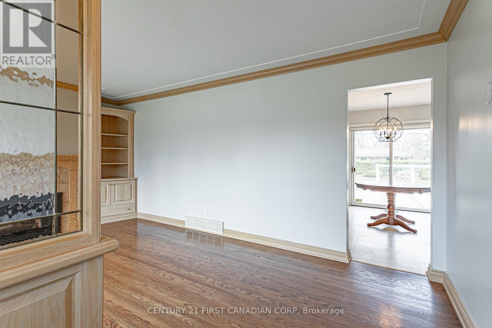 256 Southcrest Drive, London South, Ontario  N6J 1N1 - Photo 8 - X13018510