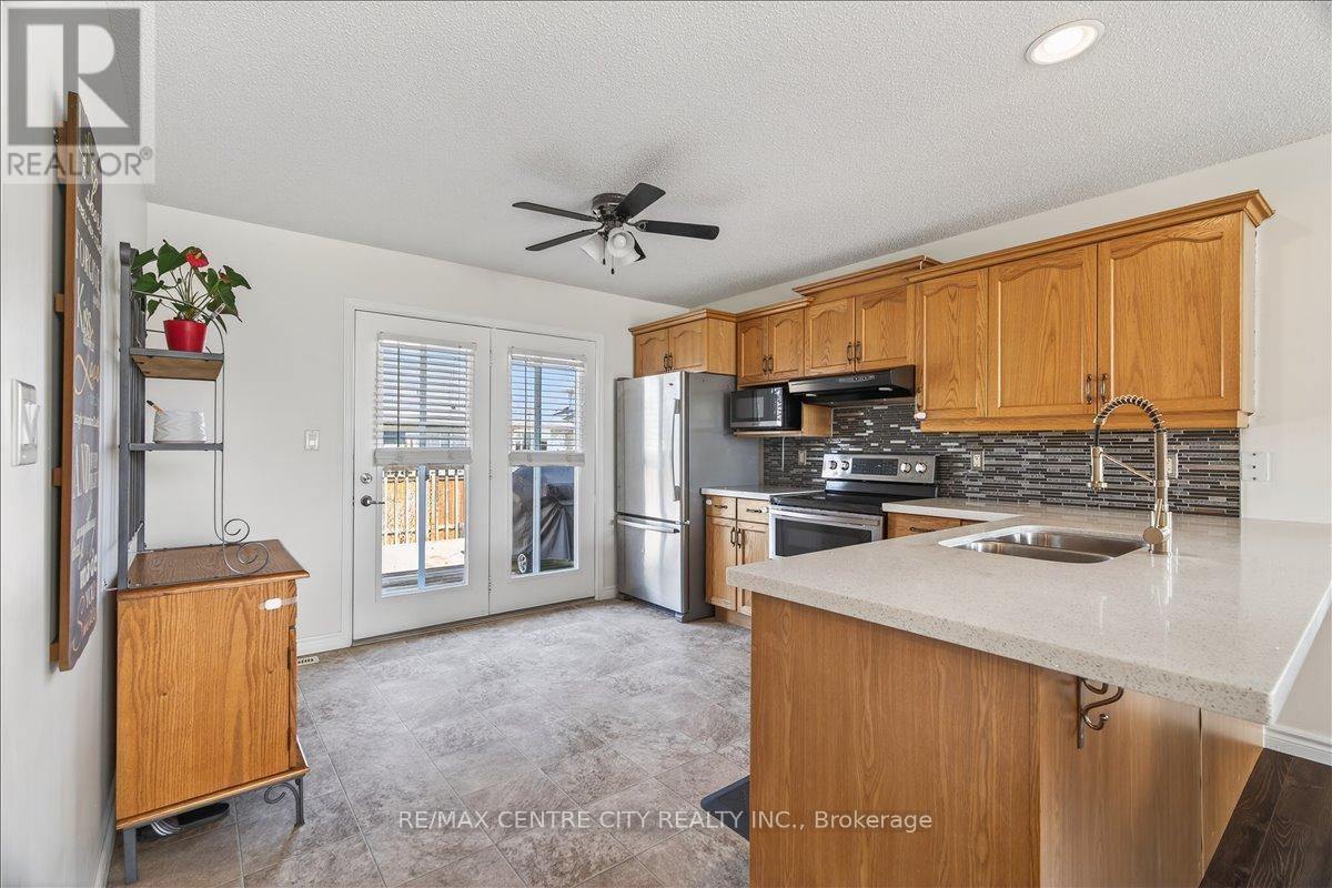 71 Middlesex Drive, Strathroy-Caradoc, Ontario  N7G 4G5 - Photo 13 - X13018538