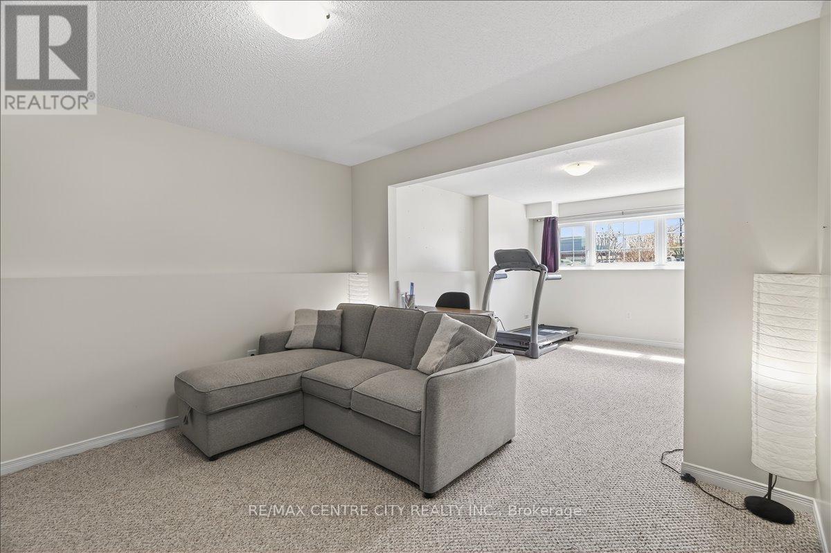 71 Middlesex Drive, Strathroy-Caradoc, Ontario  N7G 4G5 - Photo 26 - X13018538