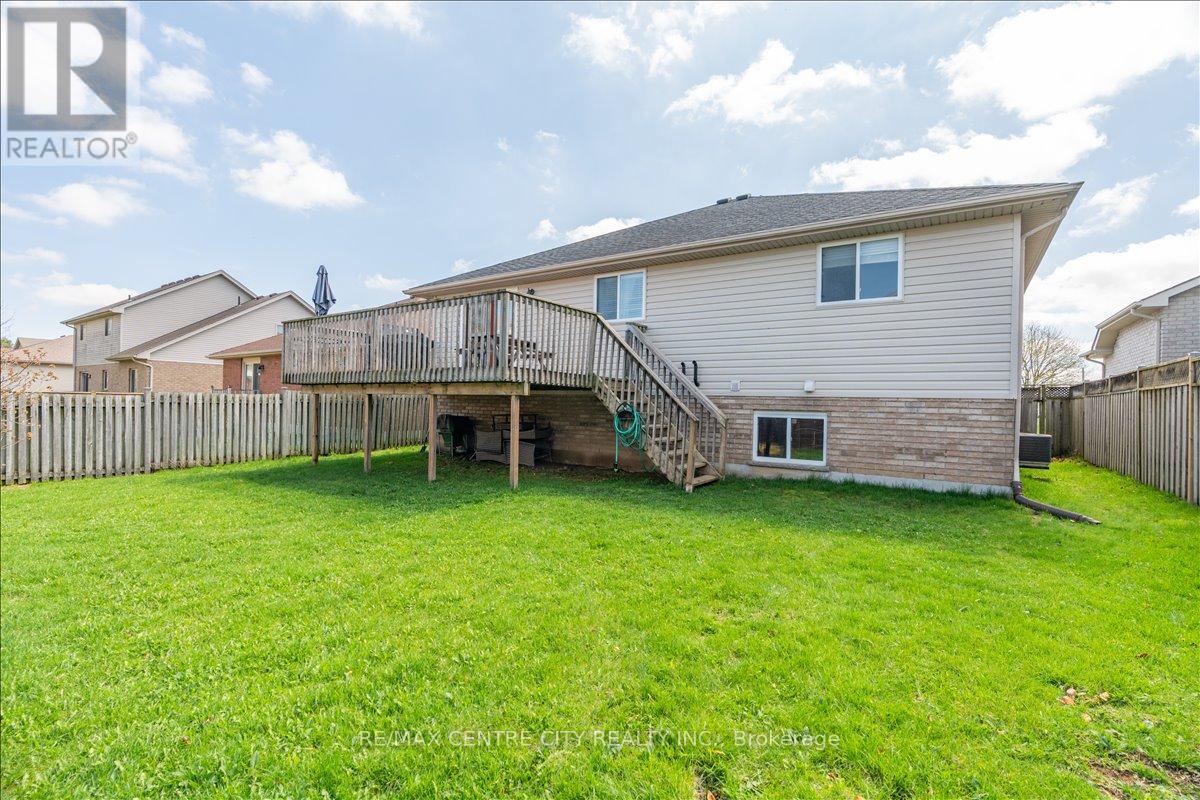 71 Middlesex Drive, Strathroy-Caradoc, Ontario  N7G 4G5 - Photo 41 - X13018538