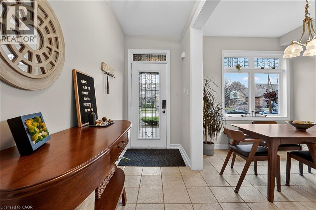 6 Conrad Place, Grimsby, Ontario  L3M 5S5 - Photo 14 - 40812220