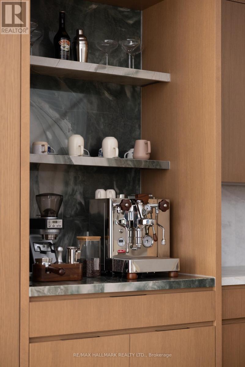 18 Foxley Street, Toronto, Ontario  M6J 1R1 - Photo 18 - C13000942