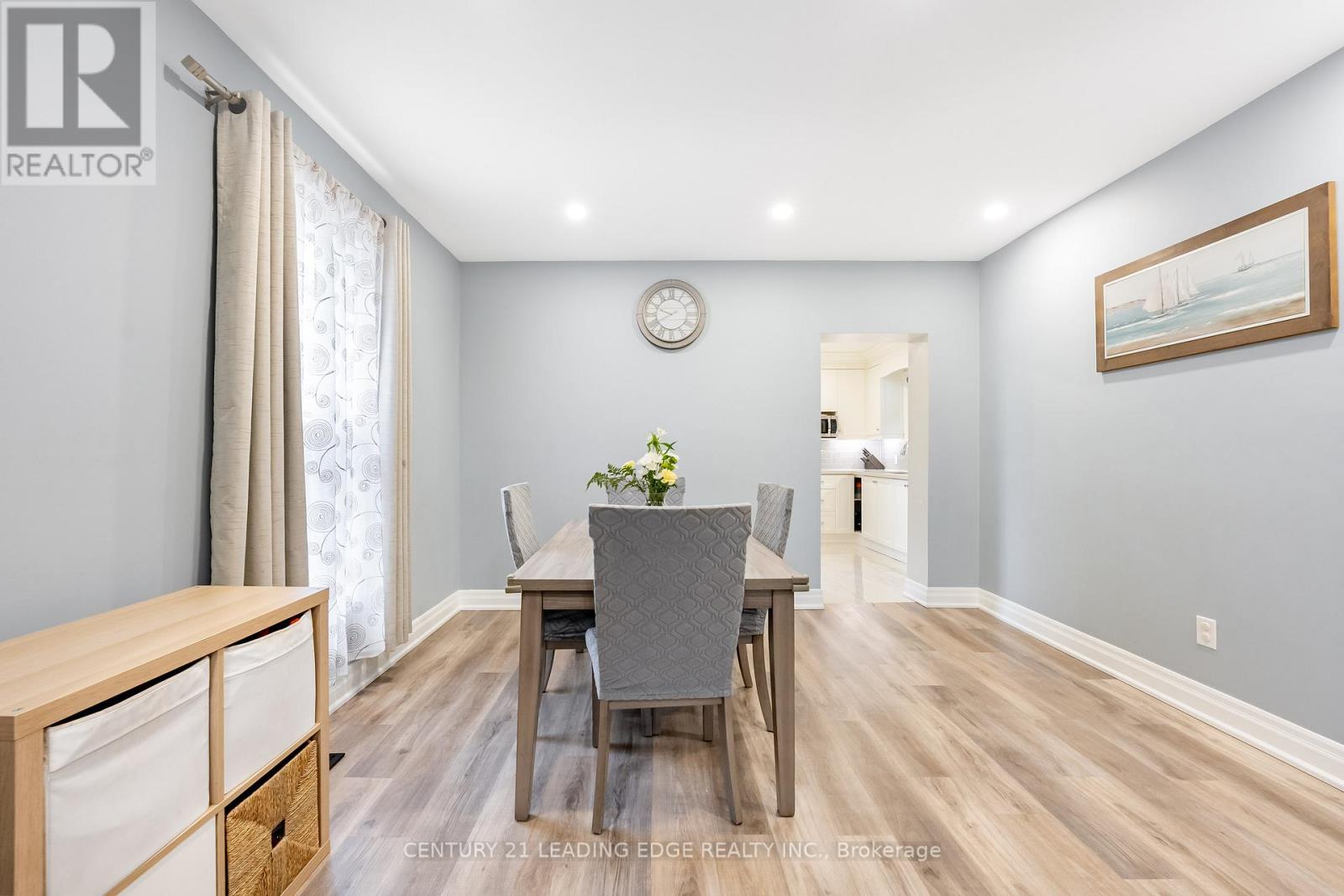 38 Goldwin Avenue, Toronto, Ontario  M6M 2C4 - Photo 8 - W12966106