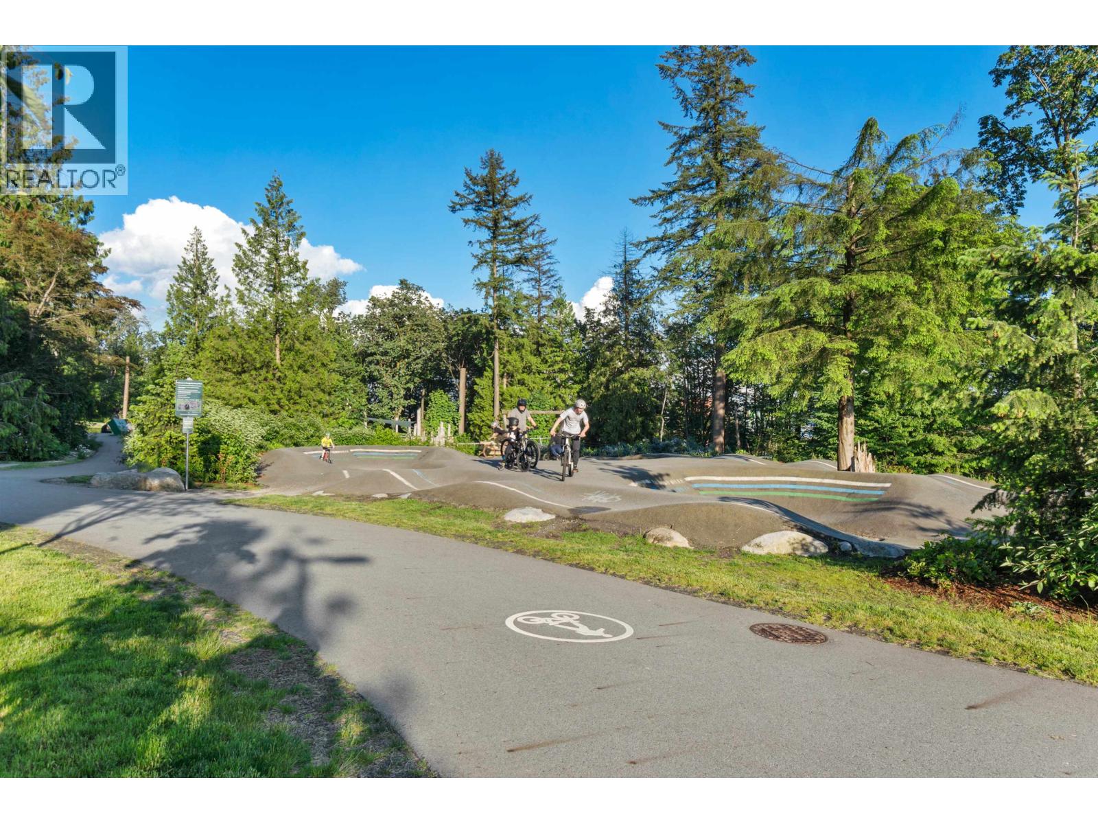 31 528 E 2nd Street, North Vancouver, British Columbia  V7L 0G8 - Photo 39 - R3107011