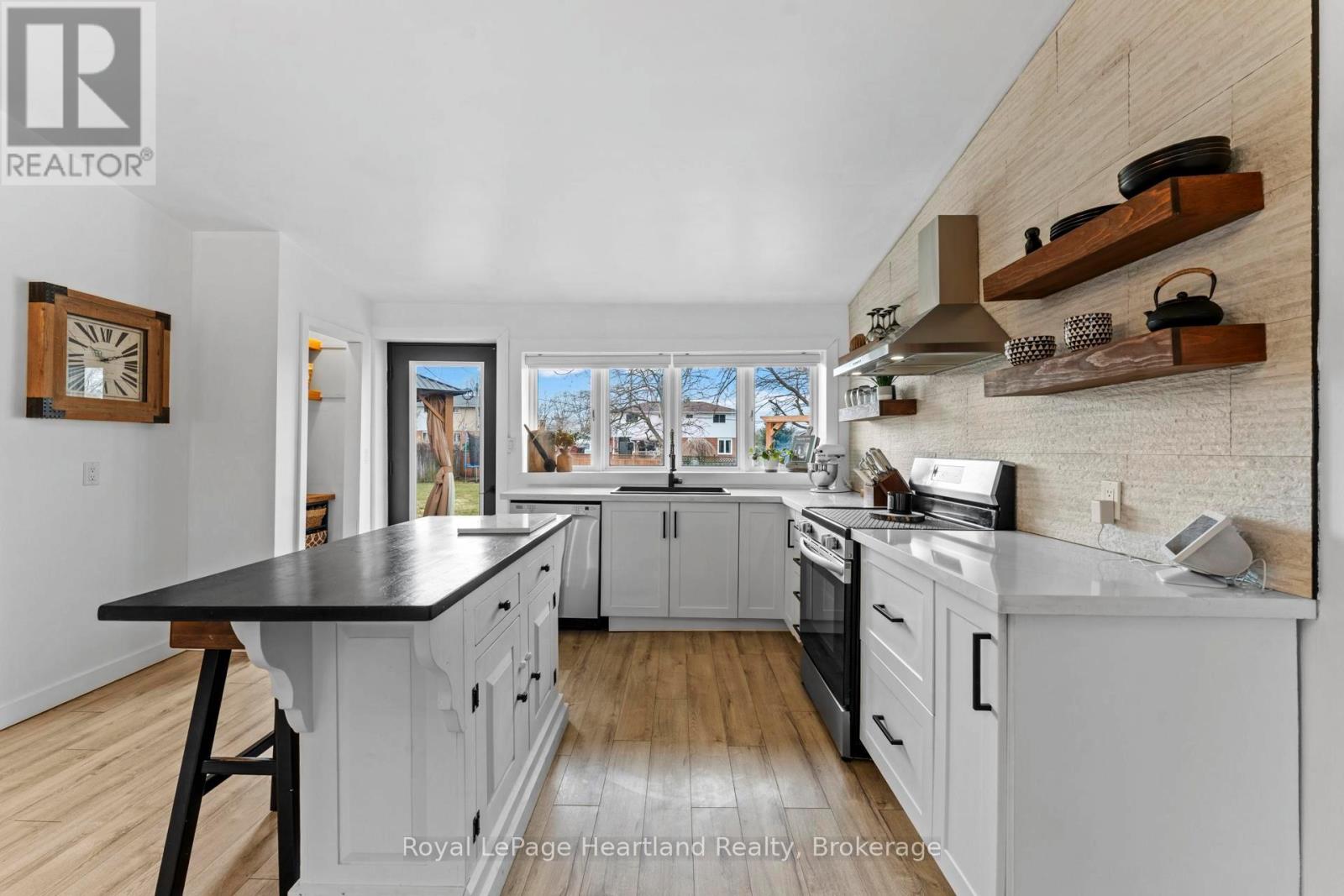 304 Regent Street, Goderich, Ontario  N7A 2X8 - Photo 11 - X13018490