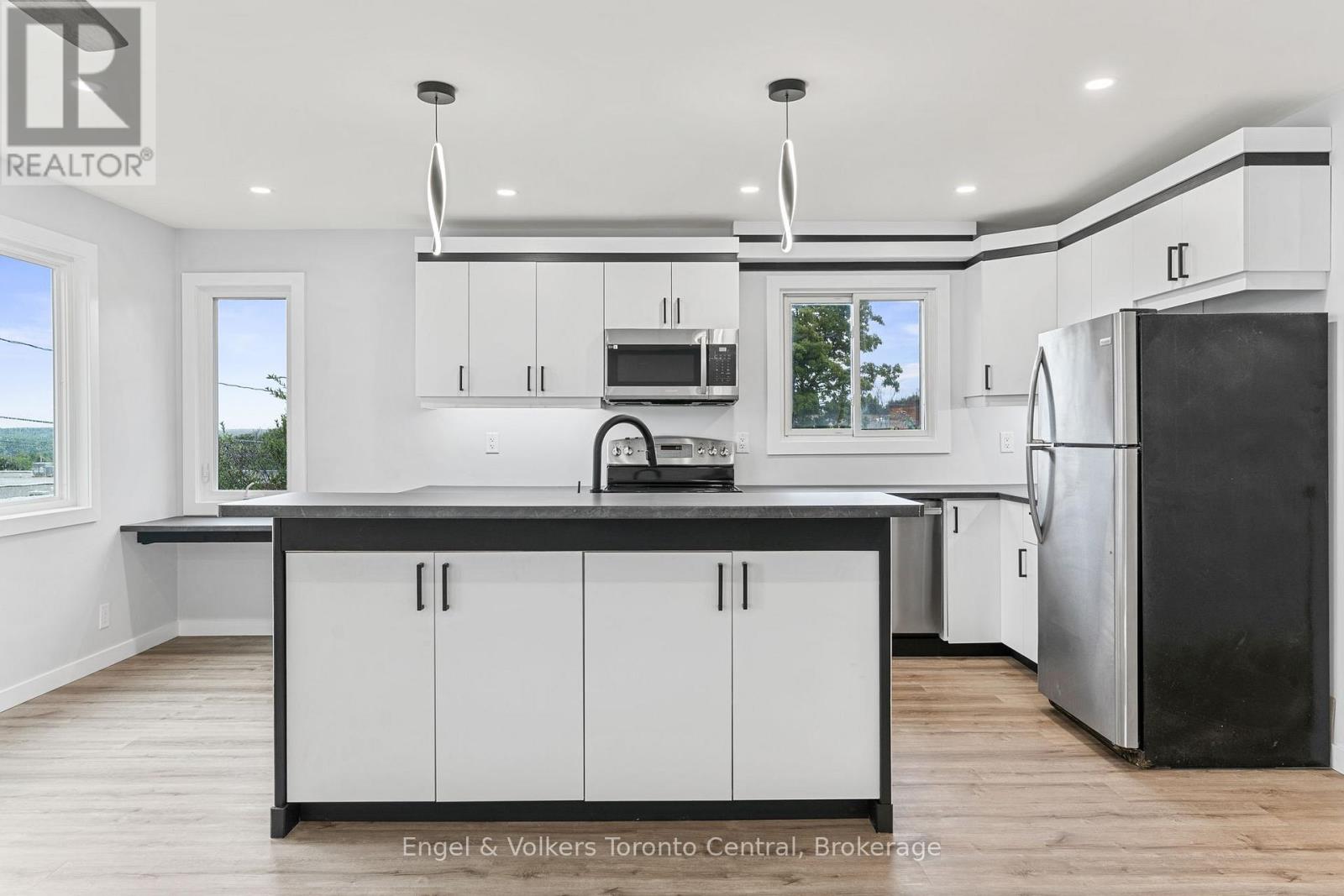 873 9th Avenue E, Owen Sound, Ontario  N4K 3E8 - Photo 9 - X13018540