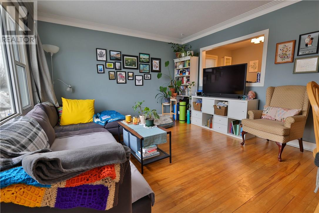 401 York Street, Sudbury, Ontario  P3E 2A8 - Photo 3 - 2127210