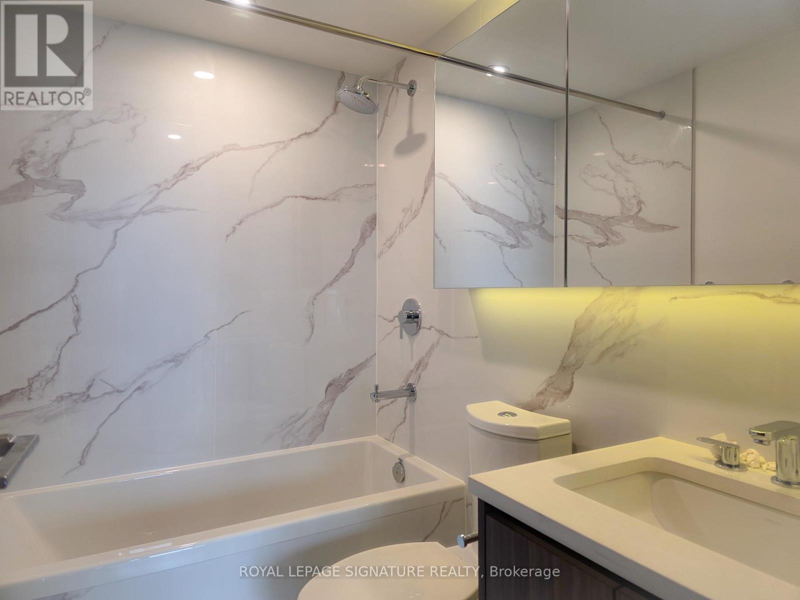 3312 - 3 Concord Cityplace Way, Toronto, Ontario  M5V 0X4 - Photo 10 - C13018486