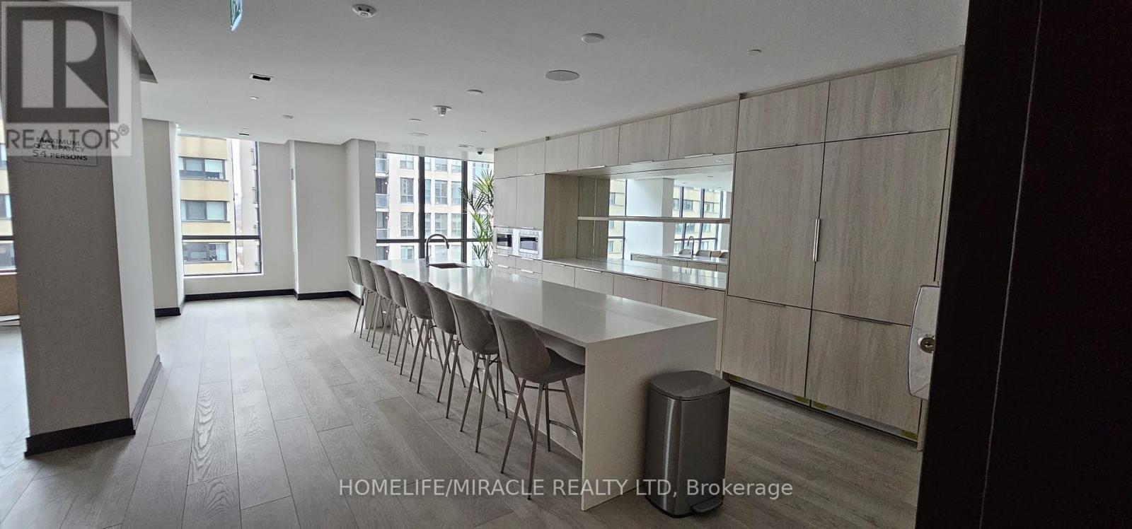 1107 - 395 Bloor Street, Toronto, Ontario  M4W 0B4 - Photo 11 - C13018576