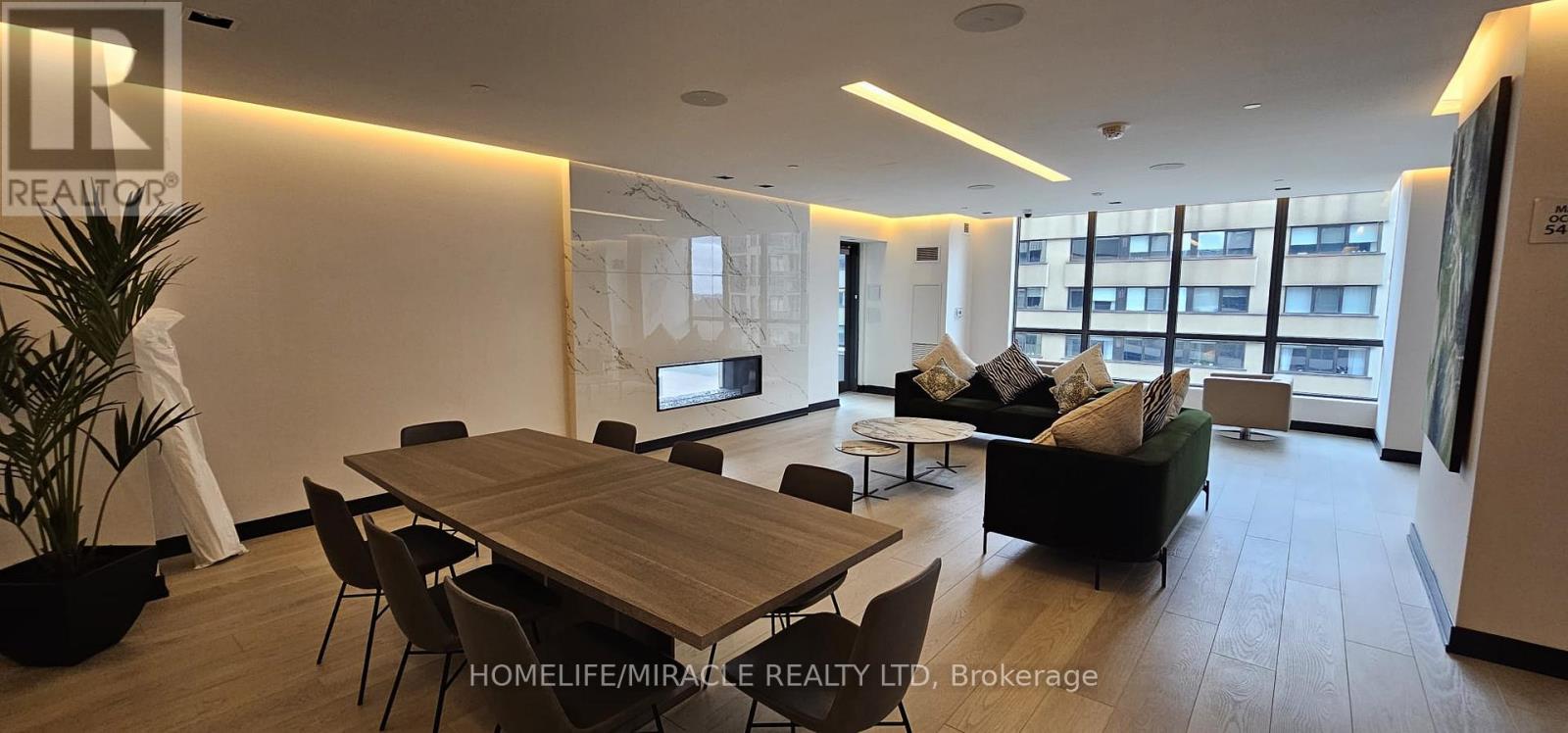 1107 - 395 Bloor Street, Toronto, Ontario  M4W 0B4 - Photo 12 - C13018576