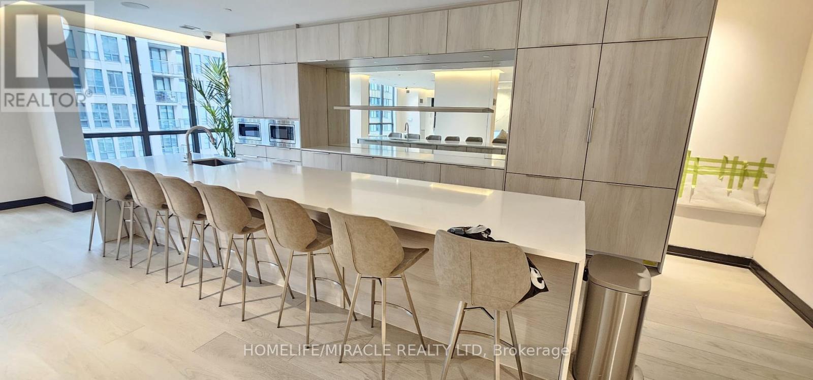 1107 - 395 Bloor Street, Toronto, Ontario  M4W 0B4 - Photo 14 - C13018576