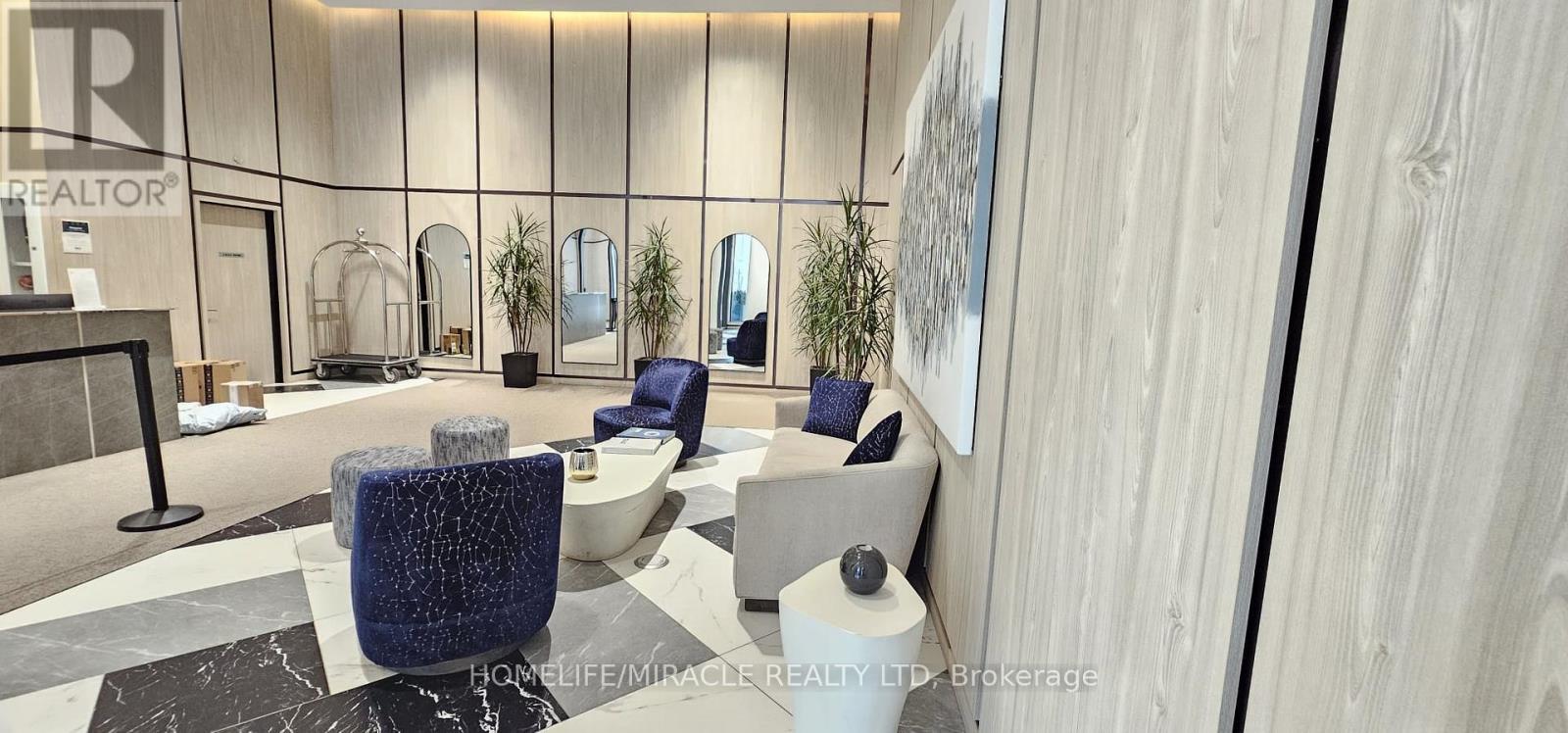 1107 - 395 Bloor Street, Toronto, Ontario  M4W 0B4 - Photo 3 - C13018576