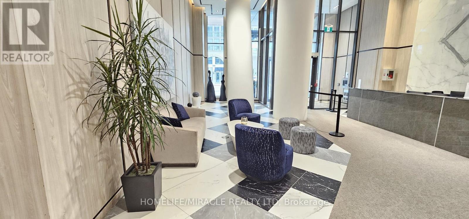 1107 - 395 Bloor Street, Toronto, Ontario  M4W 0B4 - Photo 4 - C13018576