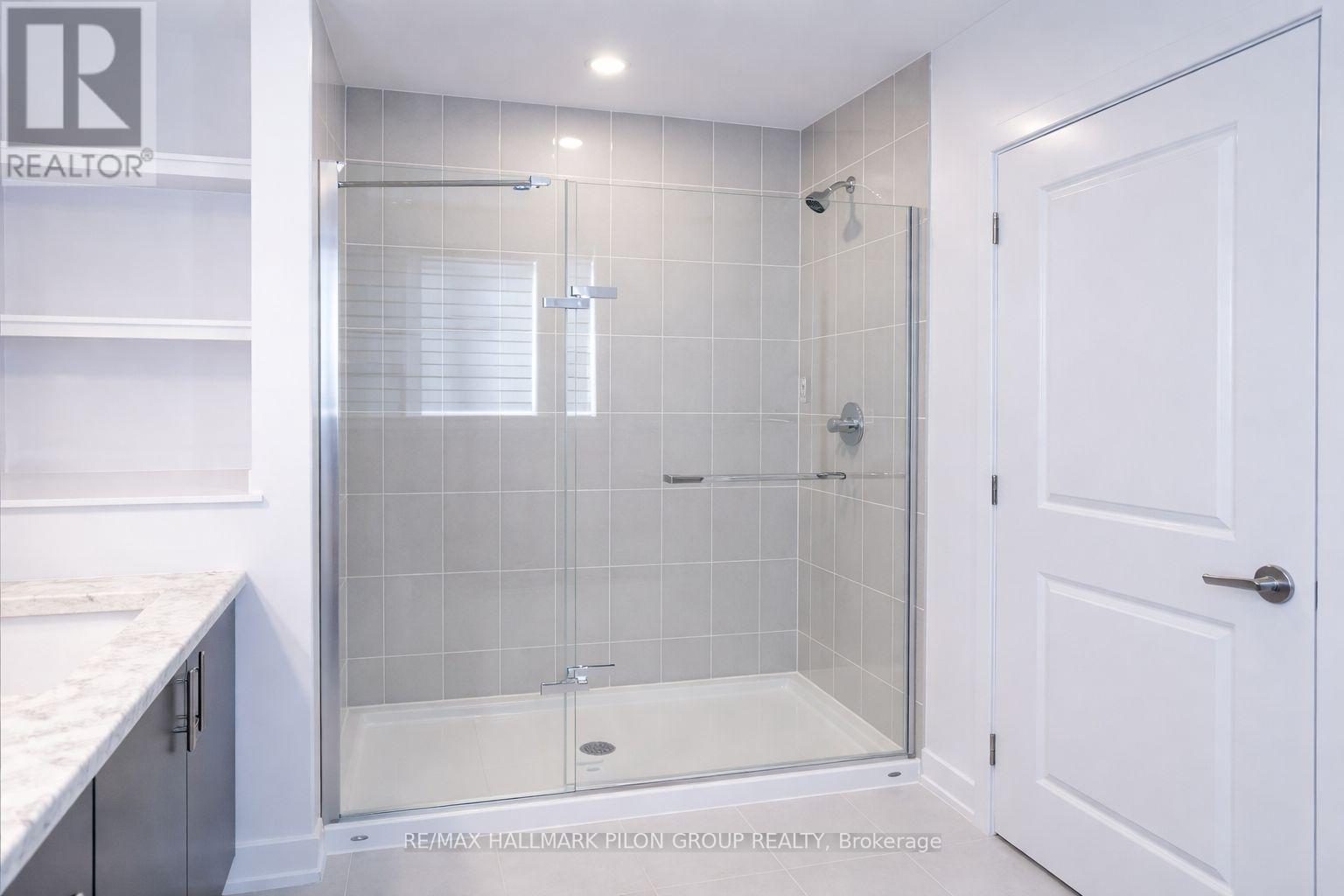 327 Broadridge Crescent, Ottawa, Ontario  K1W 0L9 - Photo 8 - X13018516