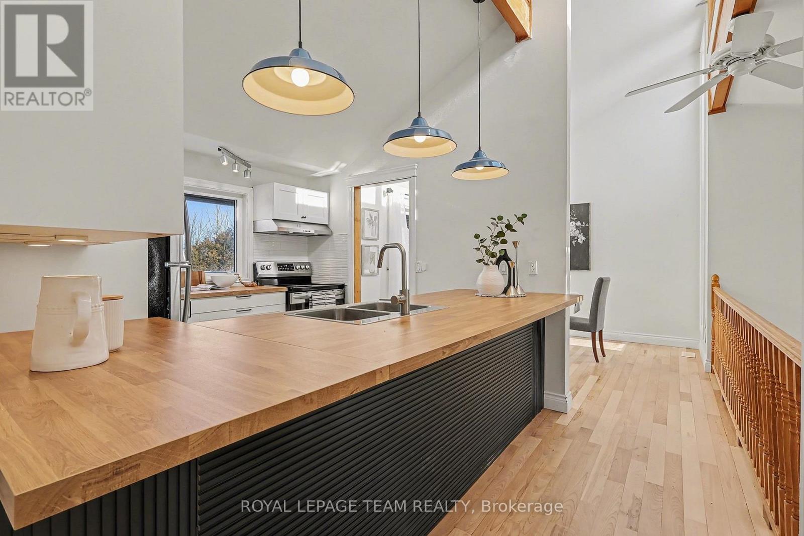 237 Queen West Street, North Dundas, Ontario  K0C 1H0 - Photo 15 - X13018526