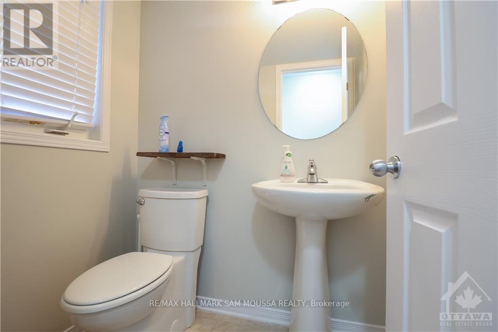 605 Gazebo Street, Ottawa, Ontario  K4M 0B5 - Photo 4 - X13018616