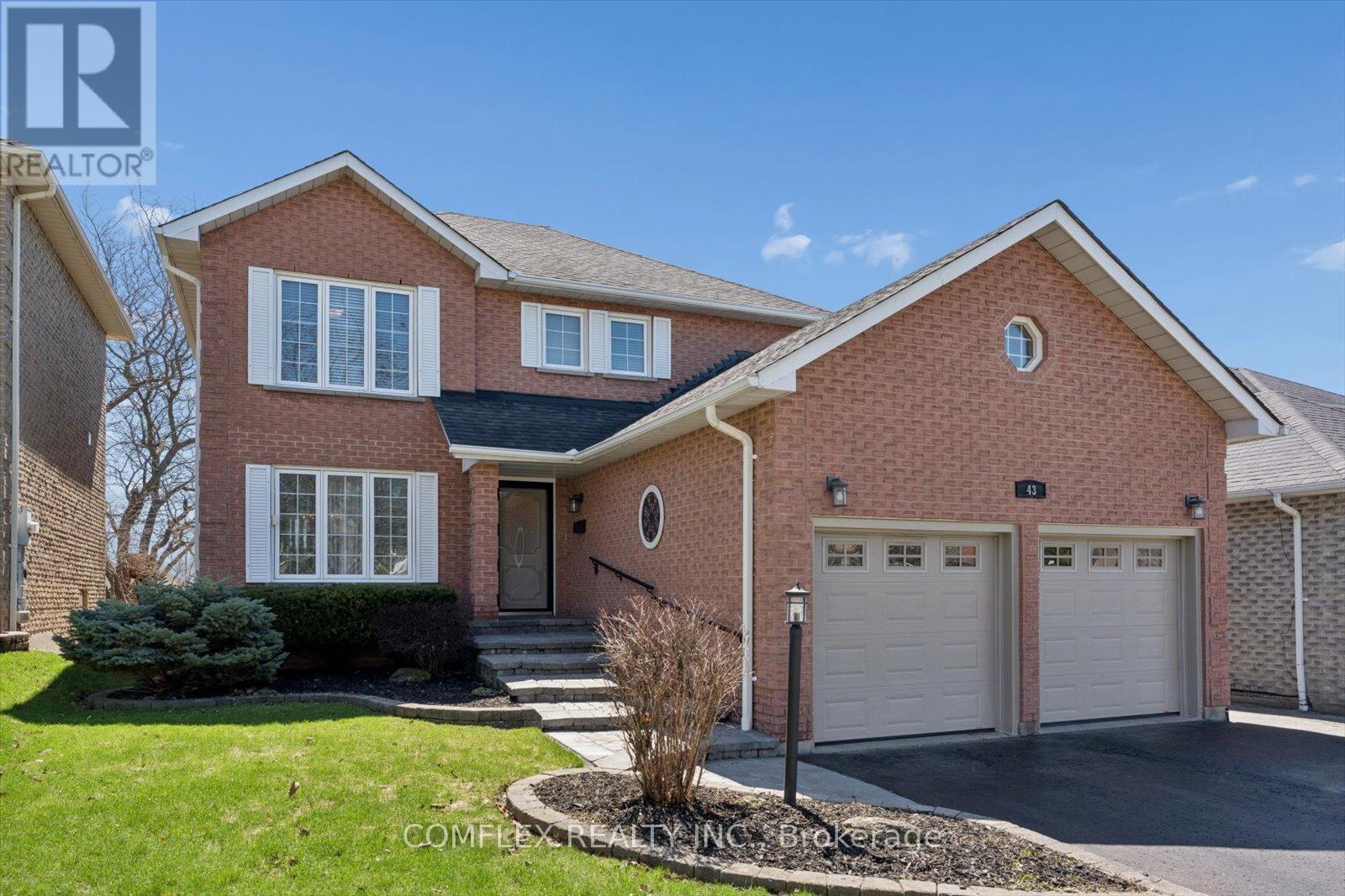 43 Waywell Street, Whitby, Ontario  L1N 8P4 - Photo 1 - E13018530