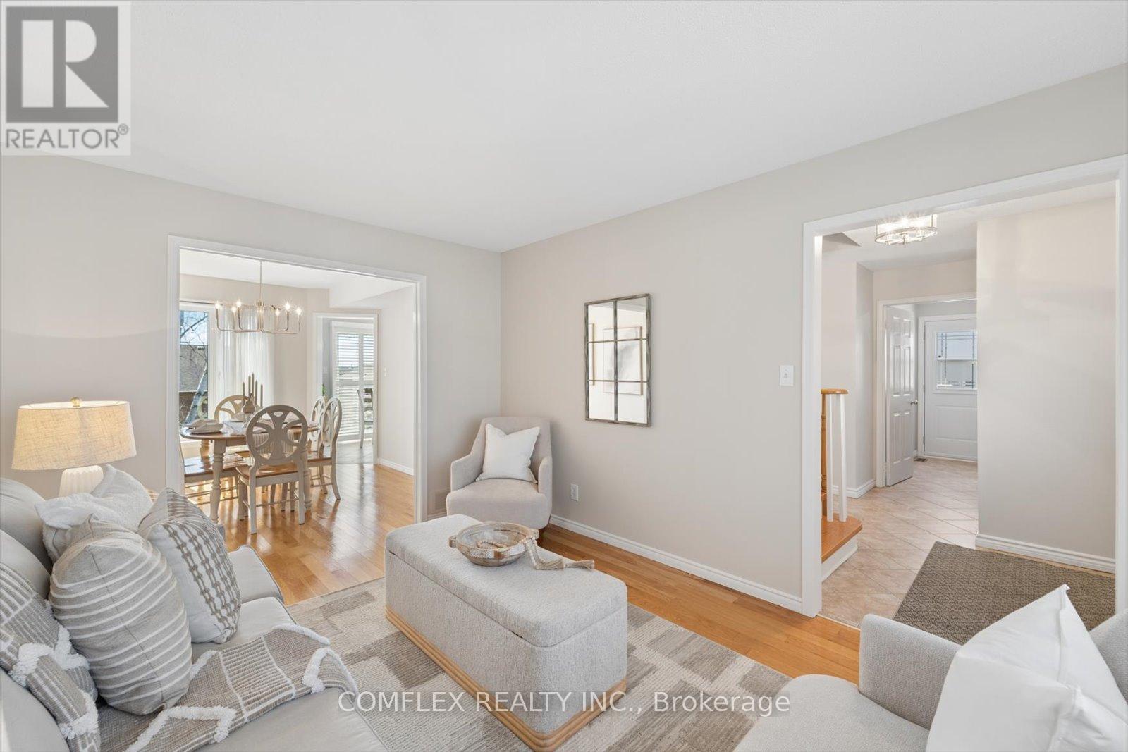 43 Waywell Street, Whitby, Ontario  L1N 8P4 - Photo 7 - E13018530