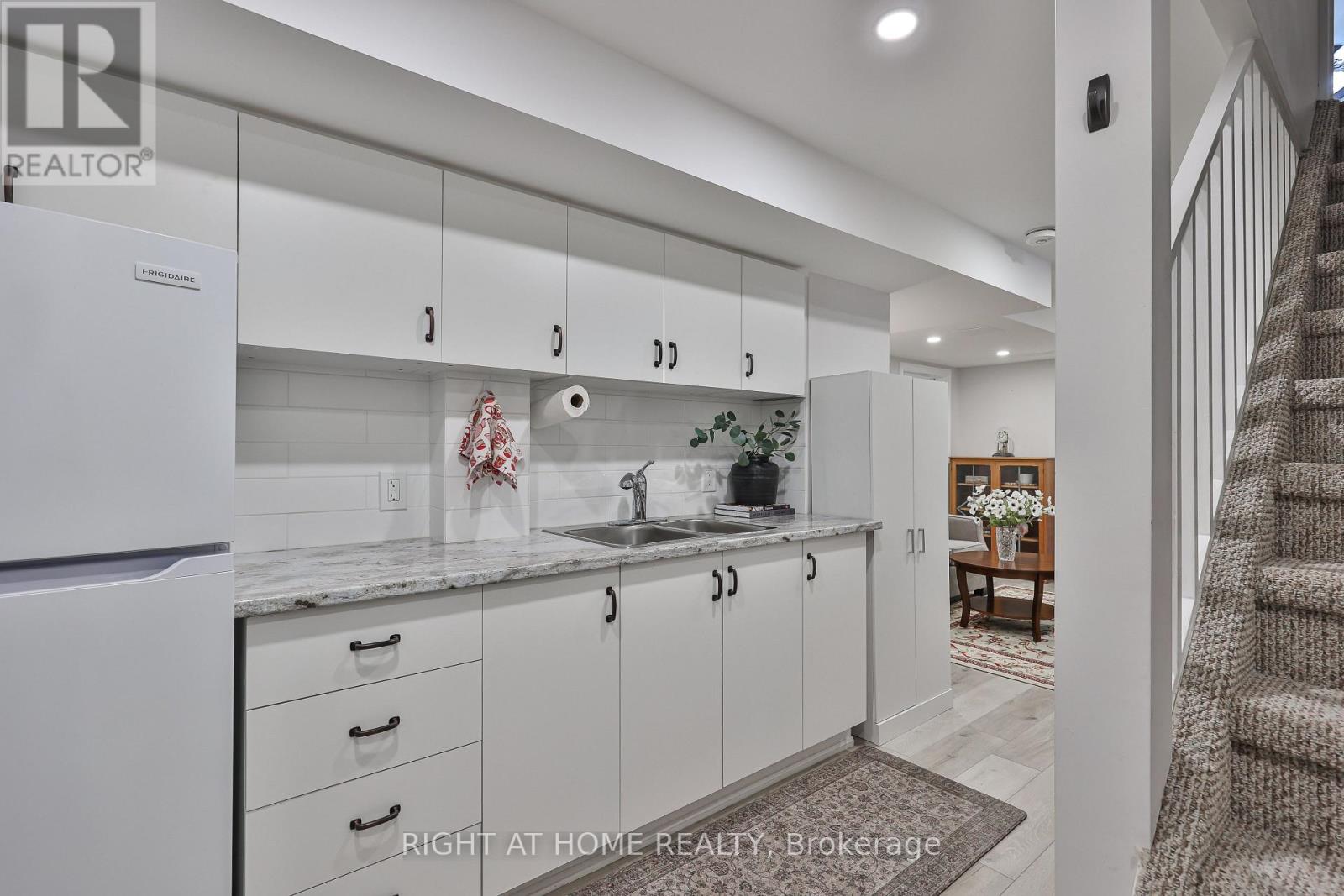 89 Vail Meadows Crescent, Clarington (Bowmanville), Ontario  L1C 4T3 - Photo 32 - E13018534