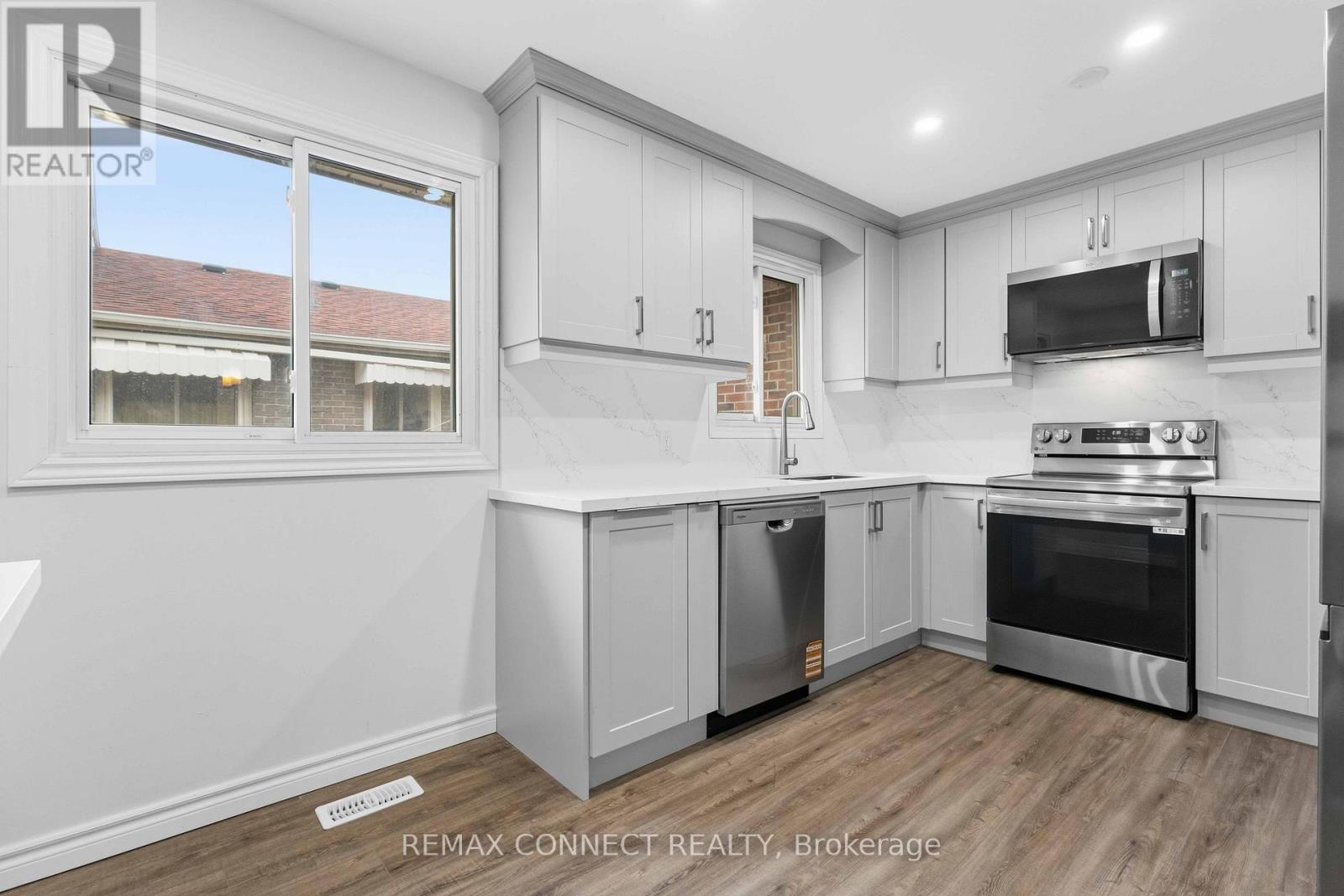 Upper - 1899 Rosefield Road, Pickering, Ontario  L1V 3K1 - Photo 10 - E13018636