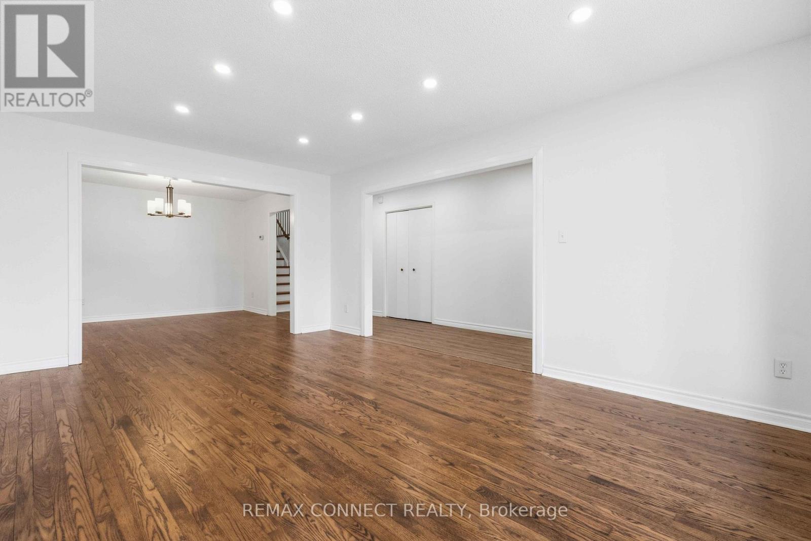 Upper - 1899 Rosefield Road, Pickering, Ontario  L1V 3K1 - Photo 5 - E13018636