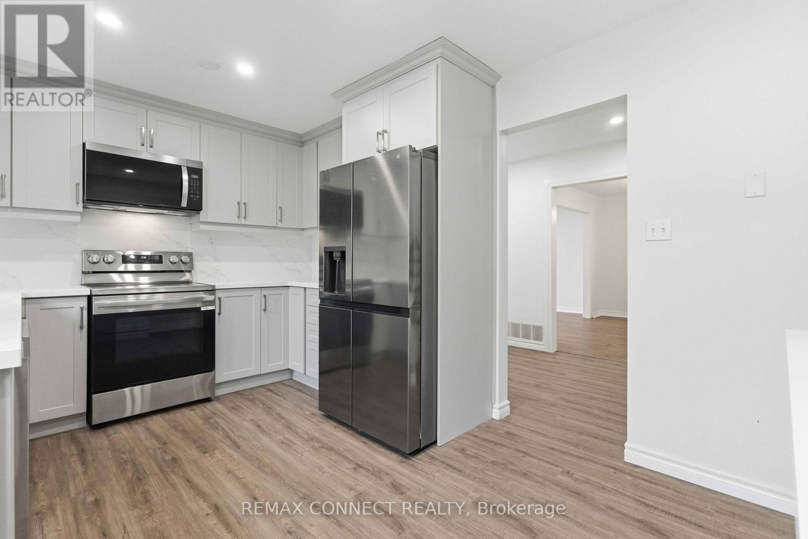 Upper - 1899 Rosefield Road, Pickering, Ontario  L1V 3K1 - Photo 9 - E13018636