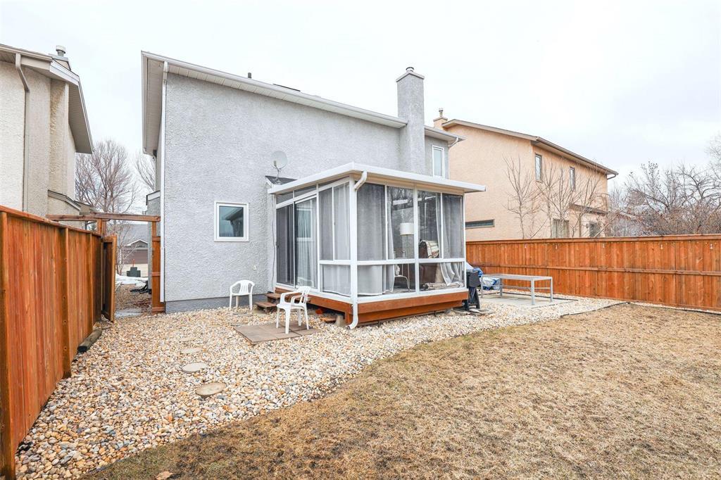 136 Eastmount Drive, Winnipeg, Manitoba  R2N 3W9 - Photo 1 - 202607758