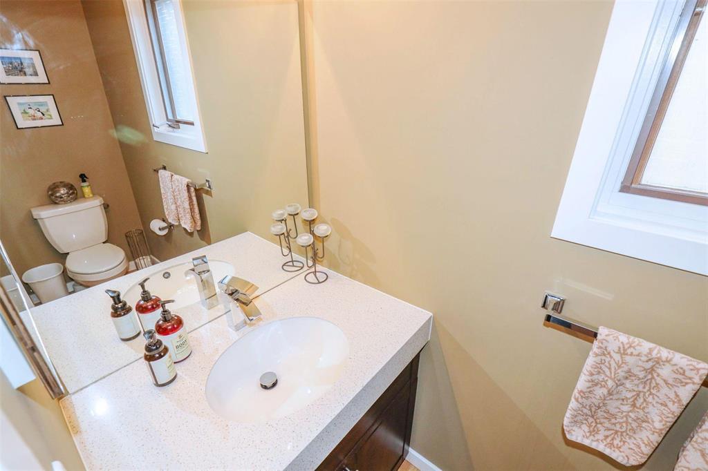 136 Eastmount Drive, Winnipeg, Manitoba  R2N 3W9 - Photo 11 - 202607758