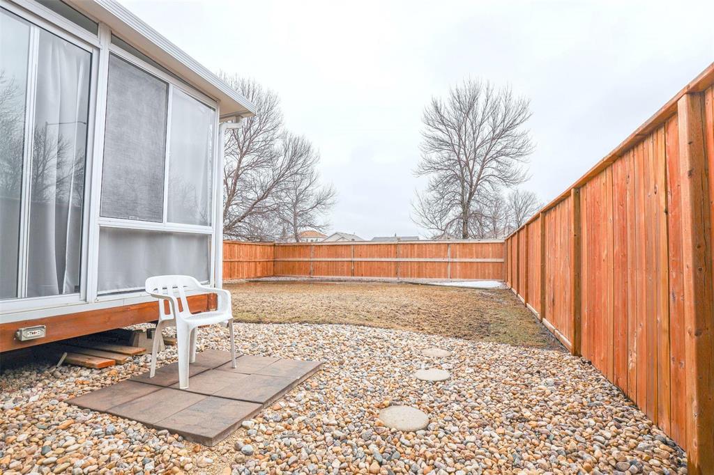 136 Eastmount Drive, Winnipeg, Manitoba  R2N 3W9 - Photo 2 - 202607758