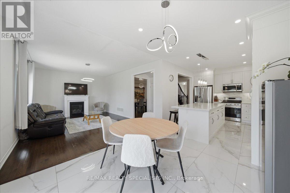 136 Noble Drive, Bradford West Gwillimbury, Ontario  L3Z 0J5 - Photo 19 - N13018484