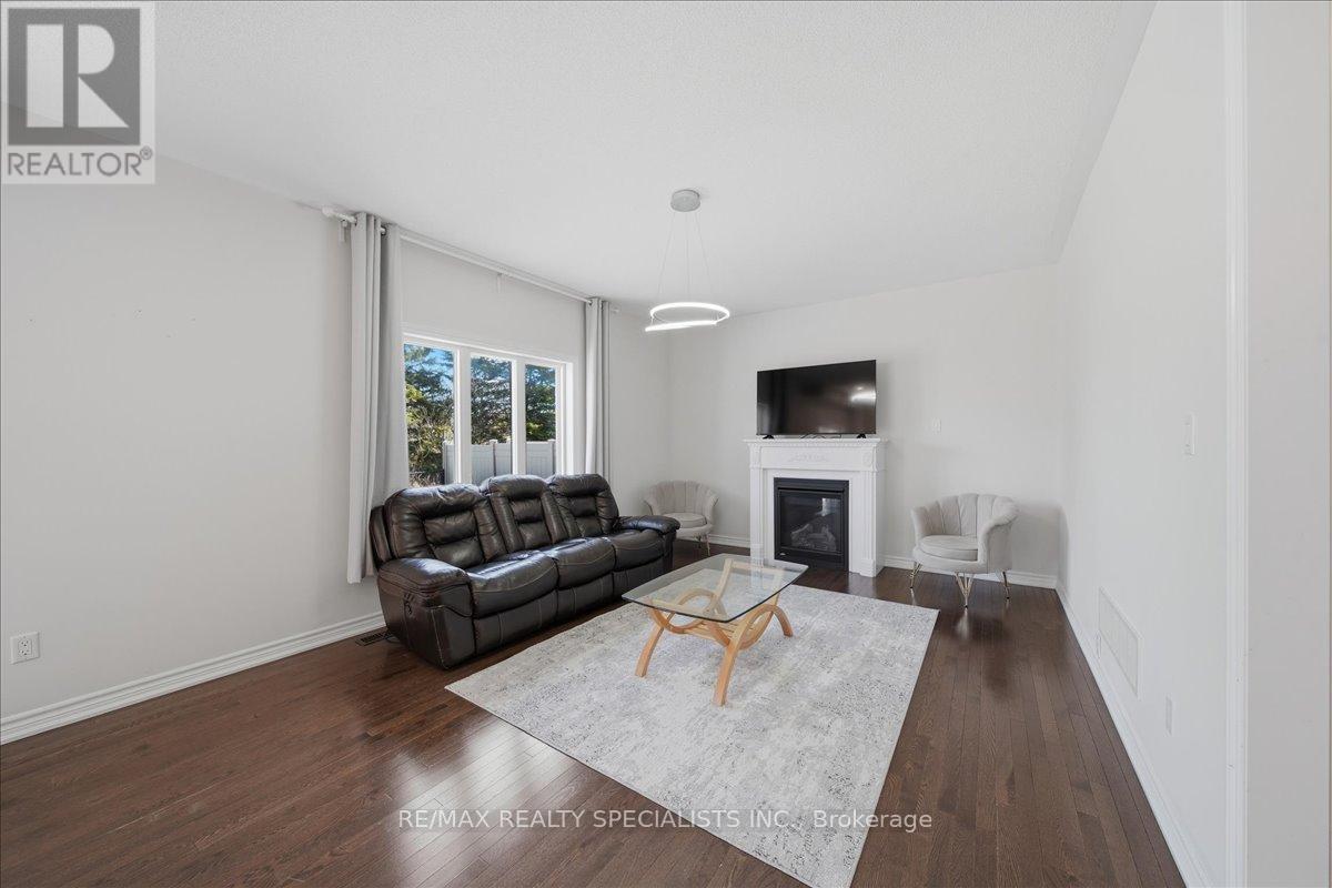 136 Noble Drive, Bradford West Gwillimbury, Ontario  L3Z 0J5 - Photo 21 - N13018484