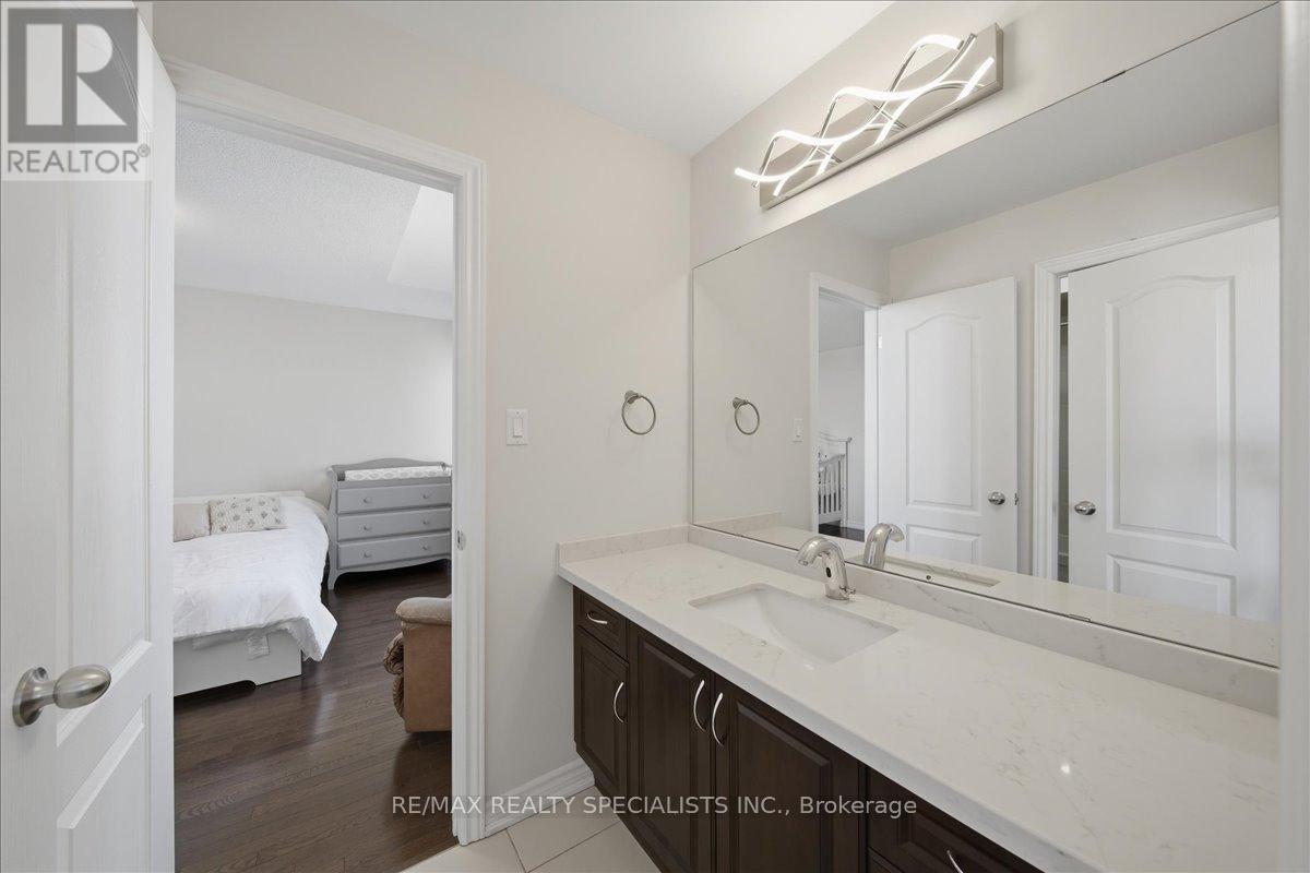 136 Noble Drive, Bradford West Gwillimbury, Ontario  L3Z 0J5 - Photo 35 - N13018484