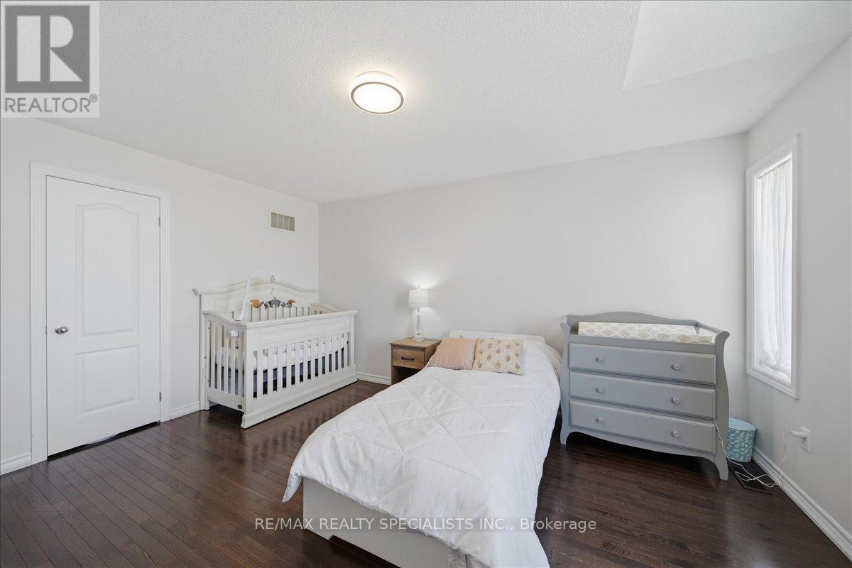 136 Noble Drive, Bradford West Gwillimbury, Ontario  L3Z 0J5 - Photo 36 - N13018484