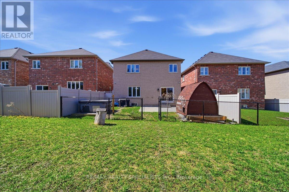 136 Noble Drive, Bradford West Gwillimbury, Ontario  L3Z 0J5 - Photo 45 - N13018484