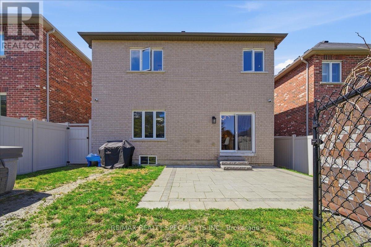 136 Noble Drive, Bradford West Gwillimbury, Ontario  L3Z 0J5 - Photo 46 - N13018484