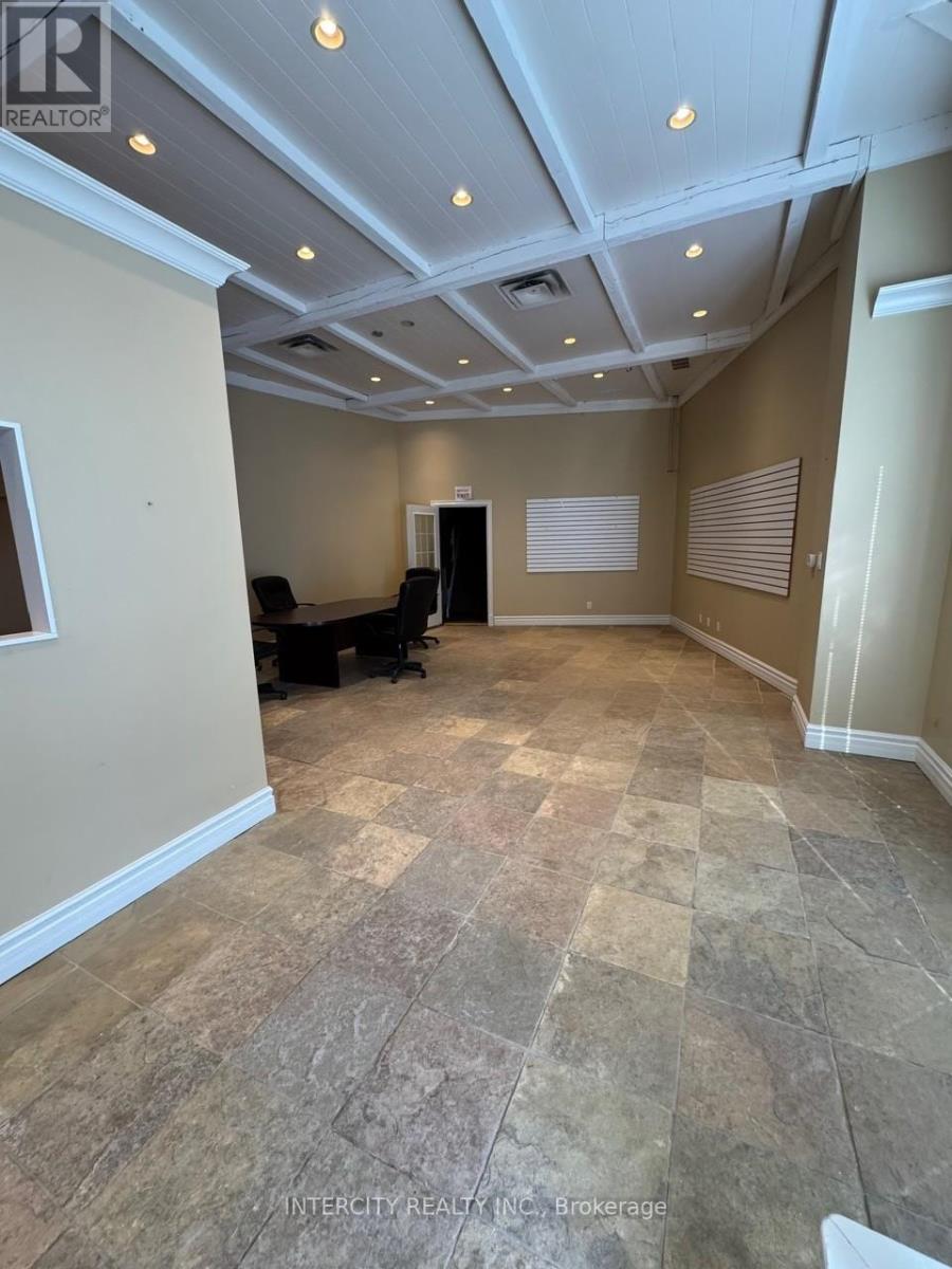 10 - 1260 Journey's End Circle, Newmarket, Ontario  L3Y 8Z7 - Photo 2 - N13018588