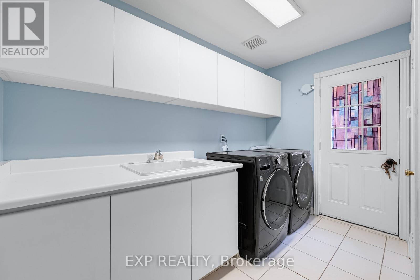 1063 Secretariate Road, Newmarket, Ontario  L3X 1M3 - Photo 16 - N13018606