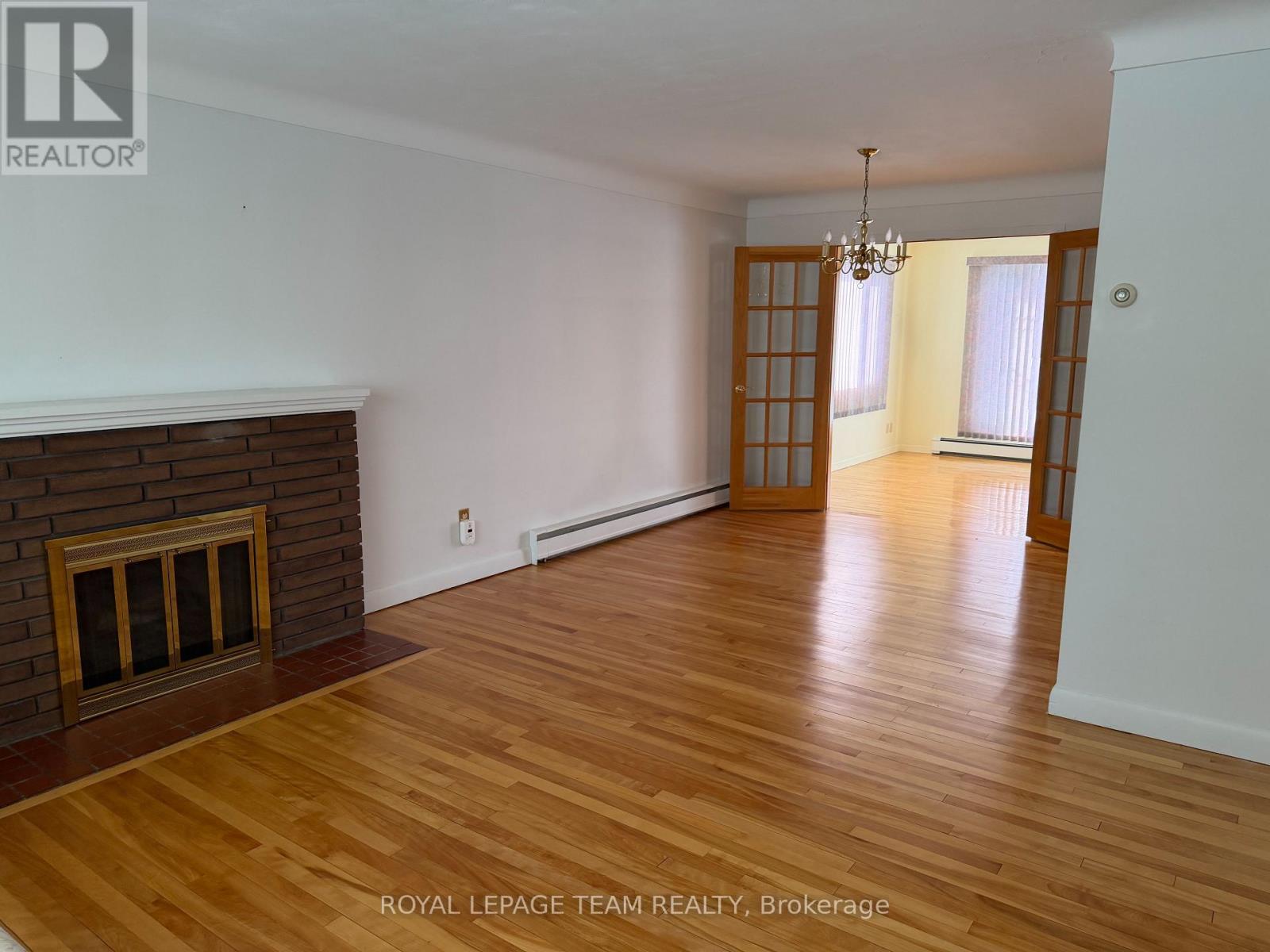 1166 Castle Hill Crescent, Ottawa, Ontario  K2C 2A8 - Photo 15 - X12791440